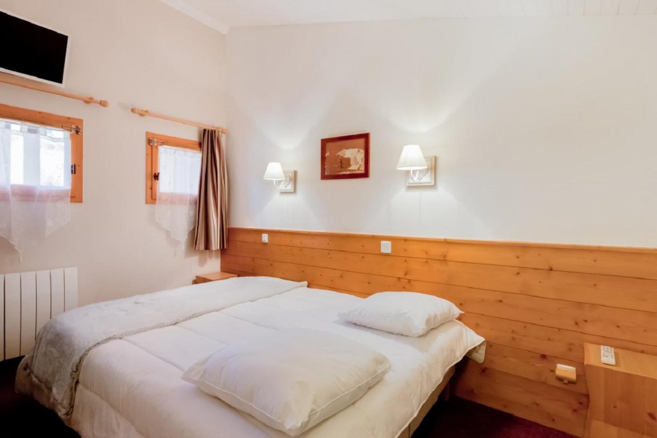 Prestige One-Bedroom Apartment (5 People) photo 3