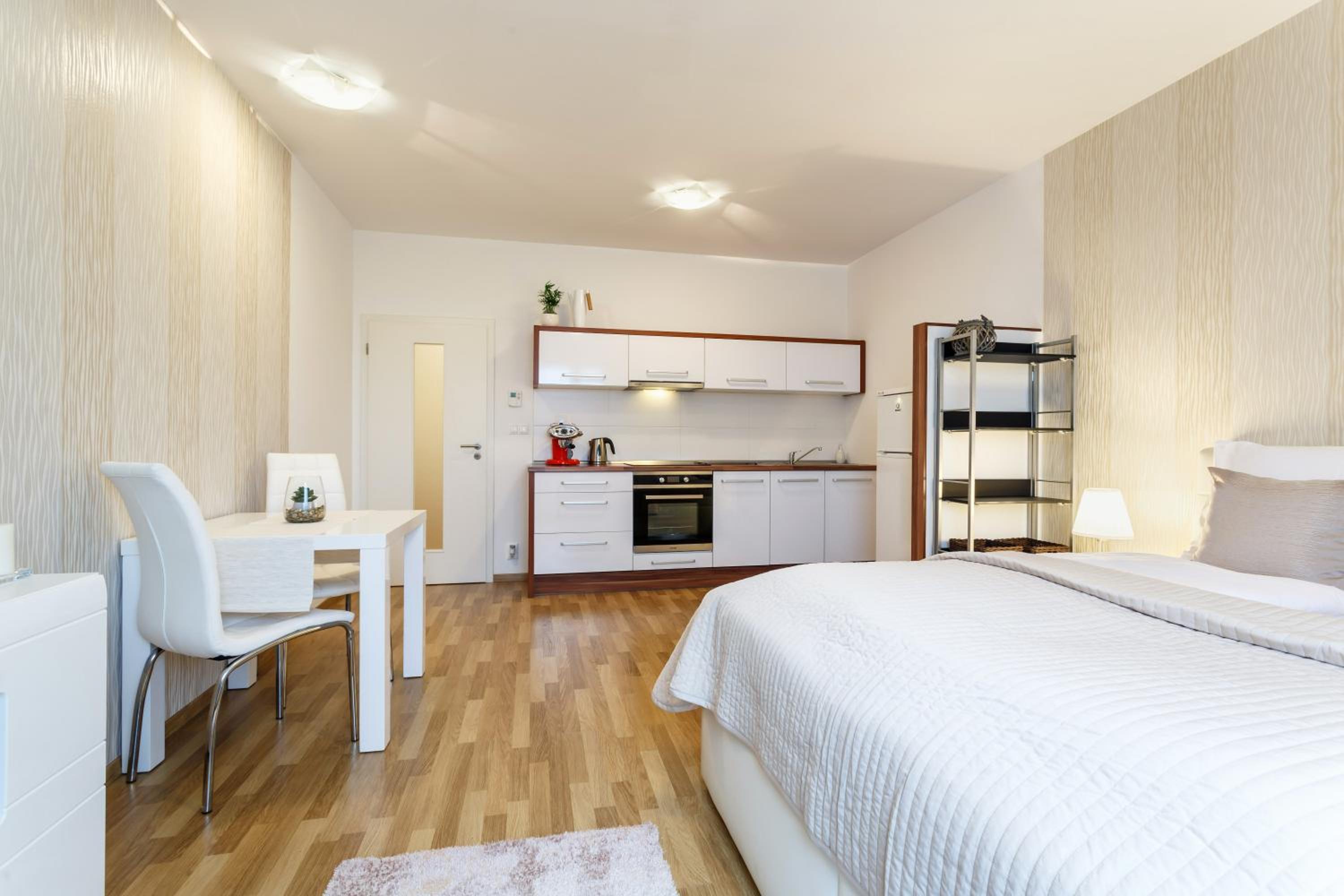 Apartment - Photo 31