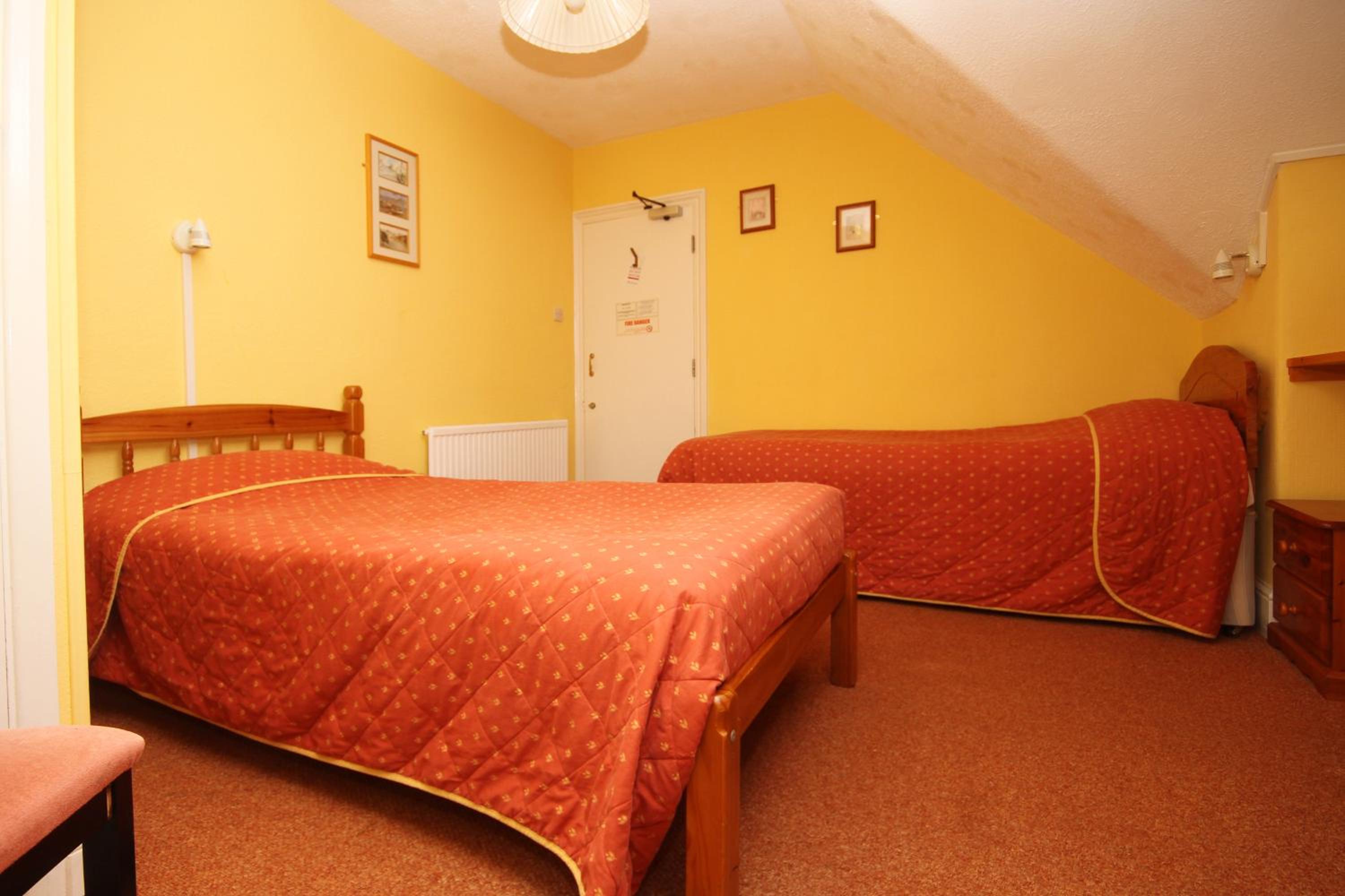 Twin Room photo 2
