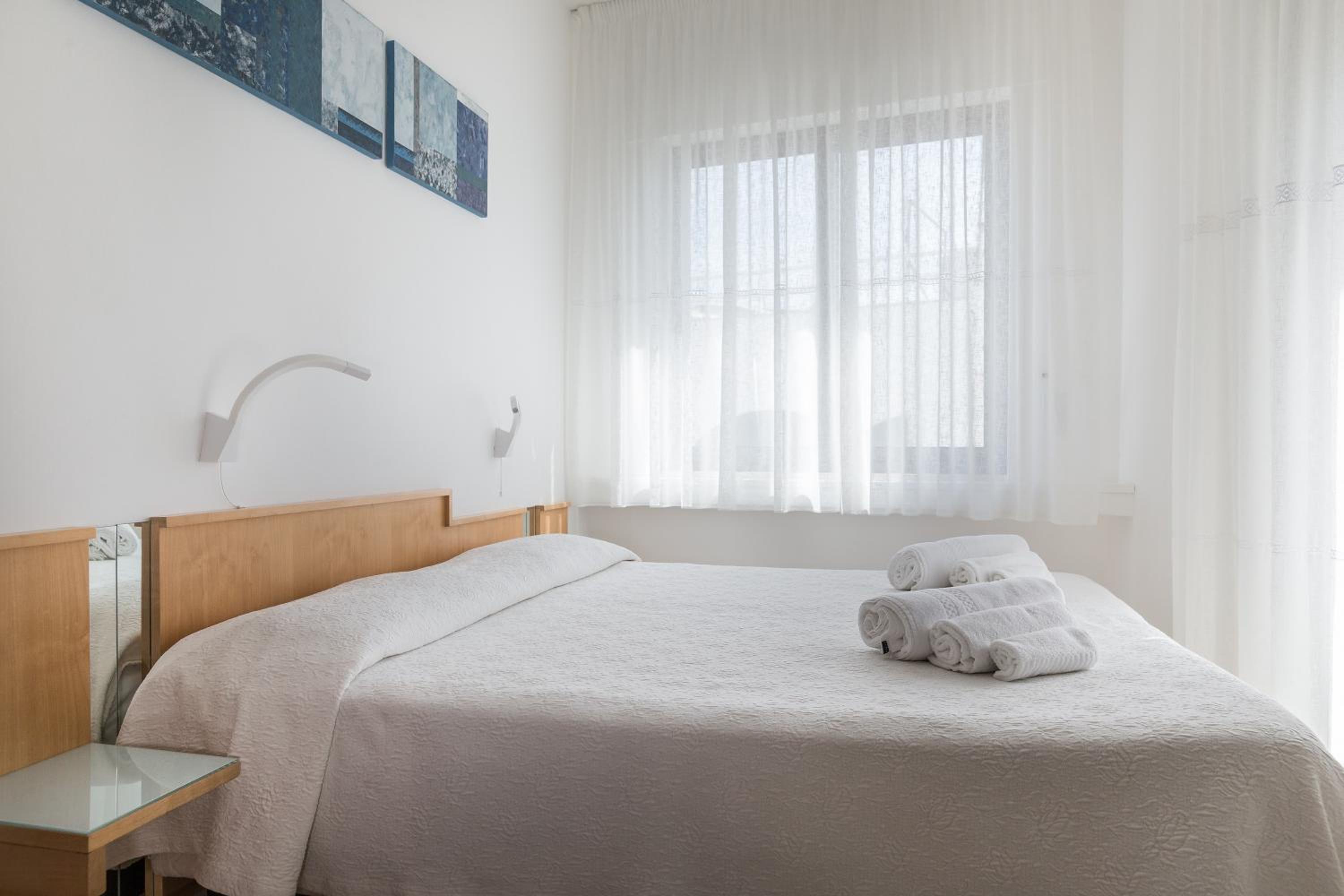 Standard Double Room - Photo 2