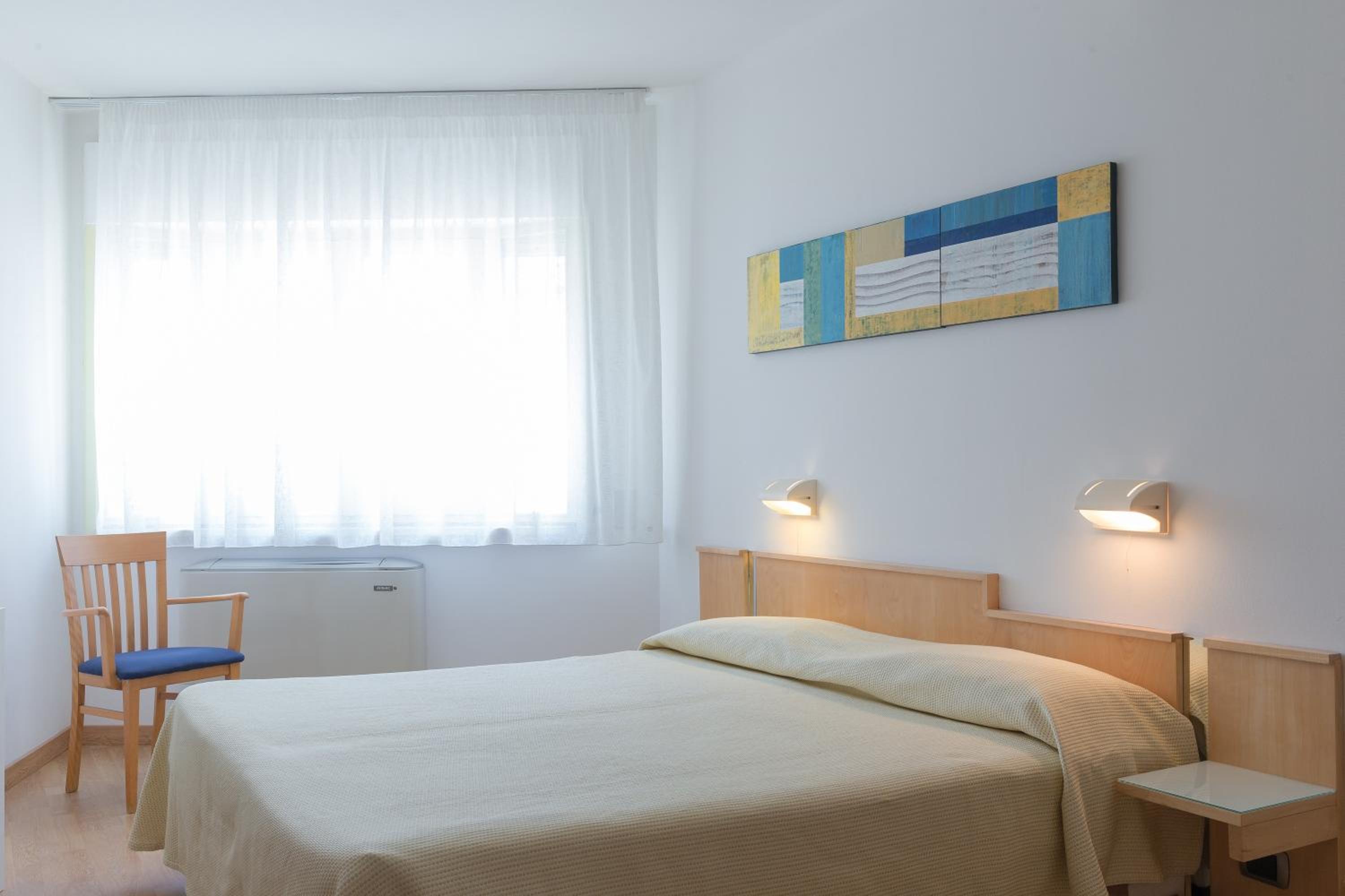 Standard Double Room - Photo 3