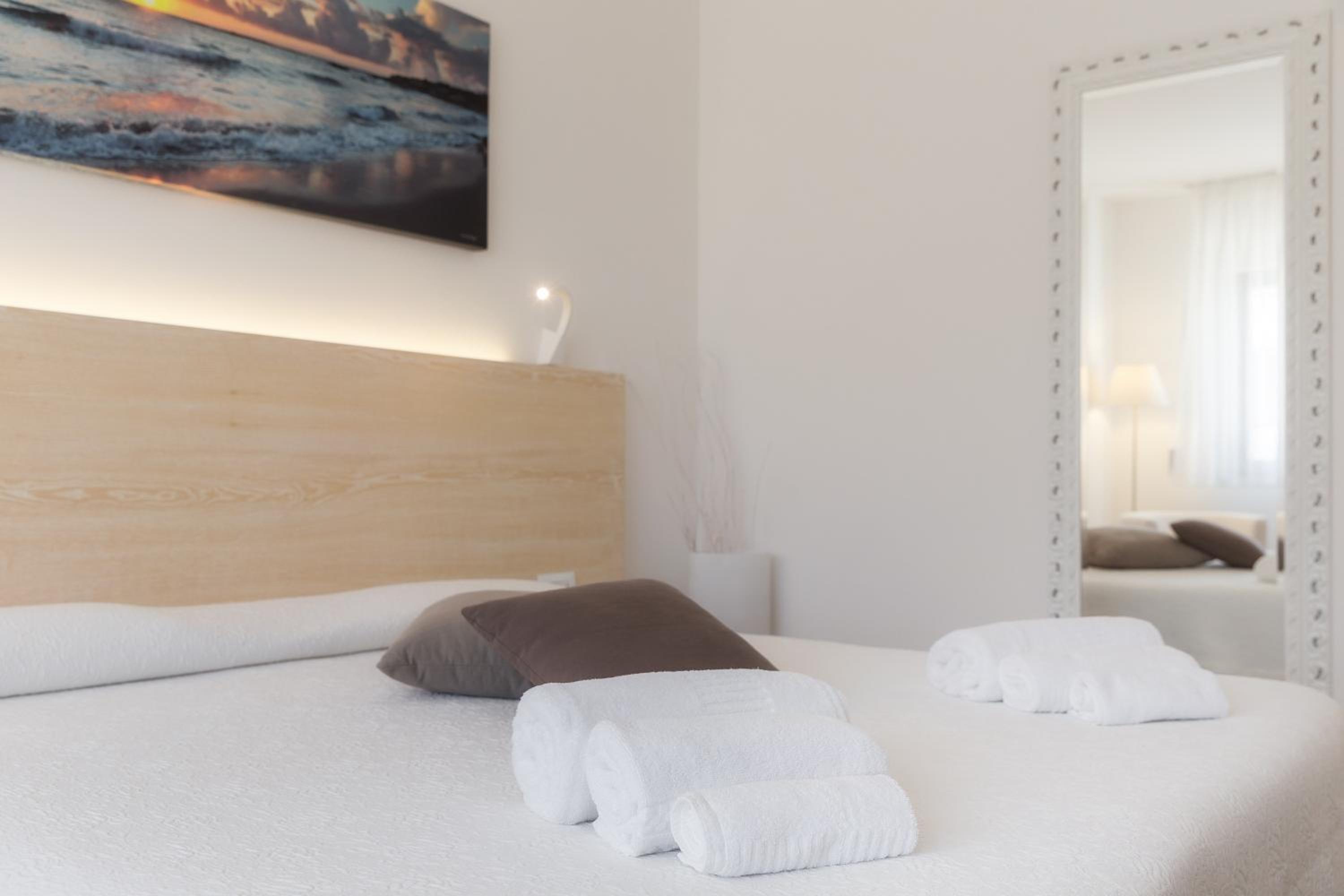 Superior Triple Room - Photo 10
