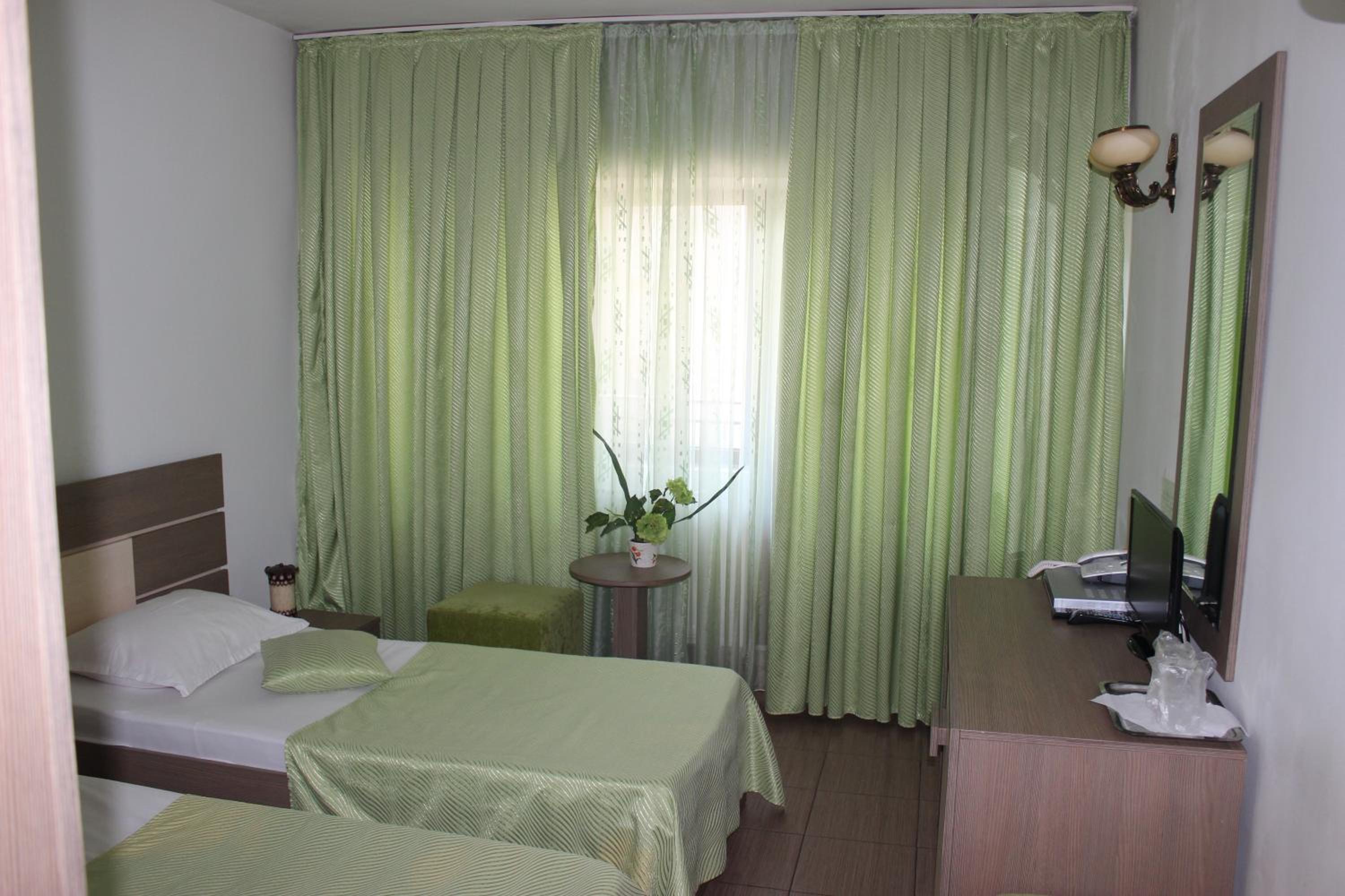 Double or Twin Room with Balcony photo 3