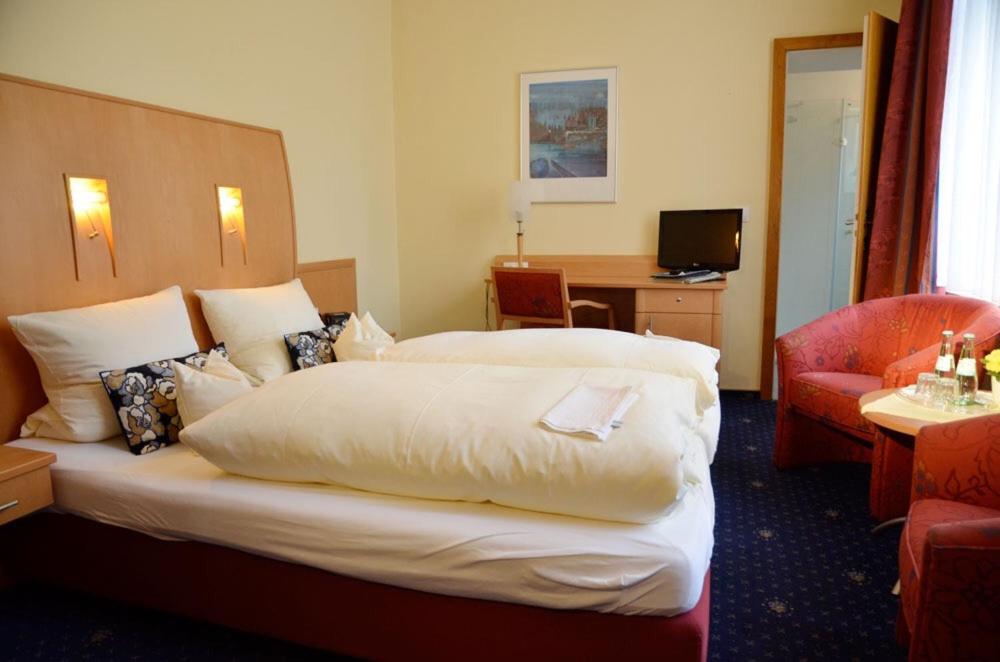 Standard Double Room - Photo 1