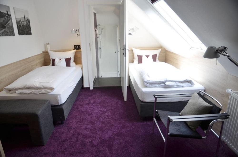 Standard Double Room - Photo 5