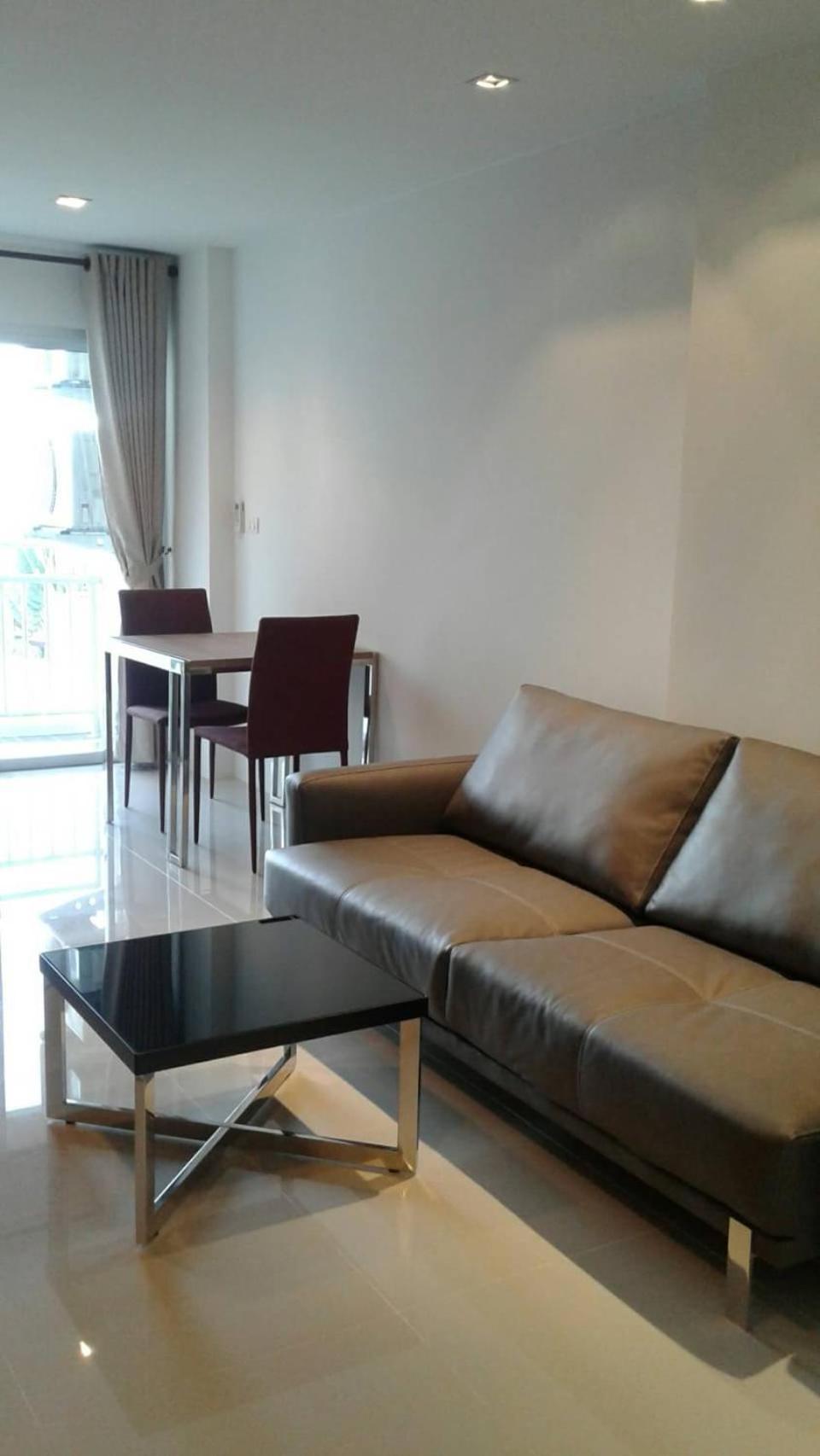 Apartment with Terrace - Photo 43