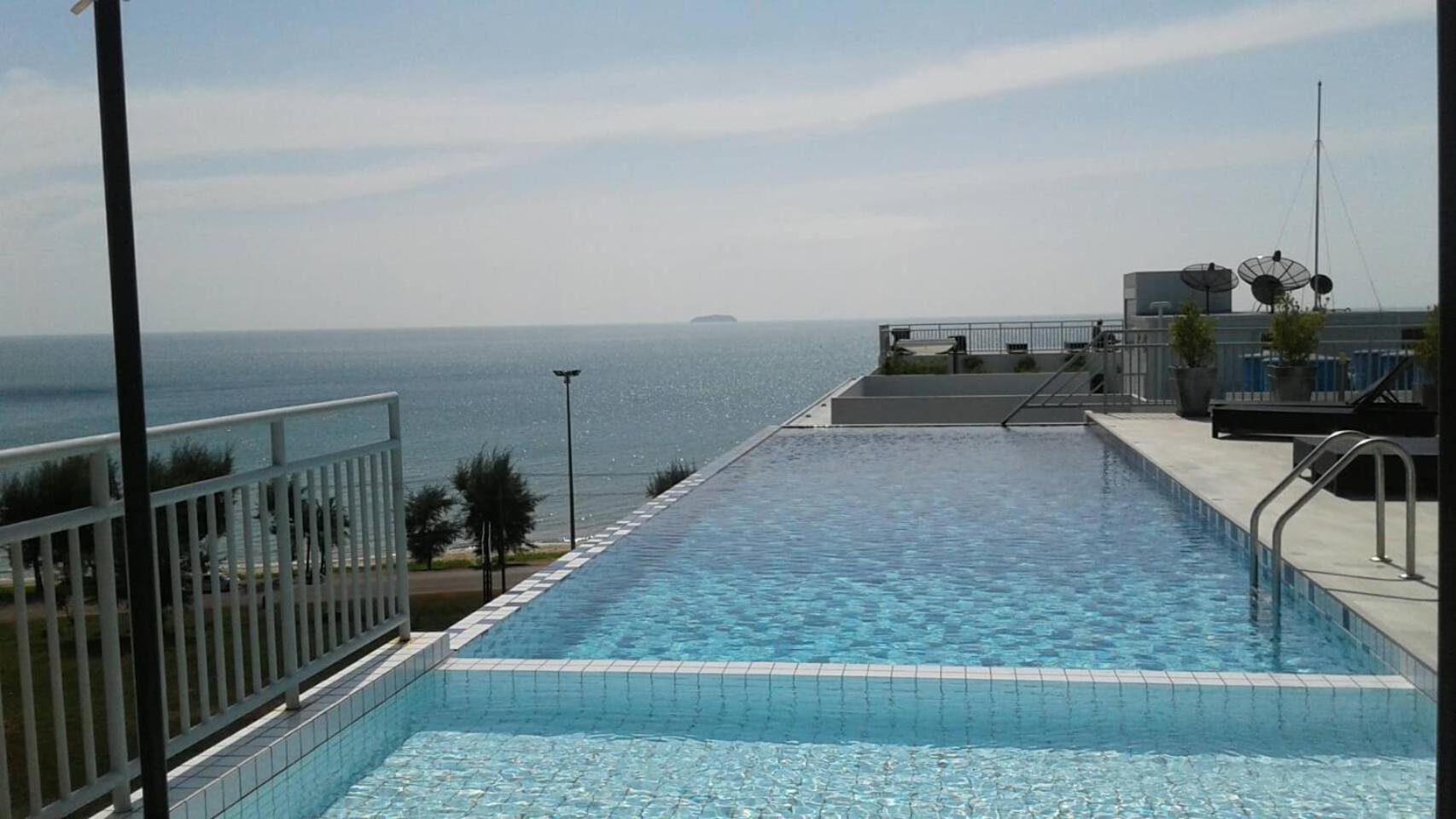 Apartment with Terrace - Photo 47