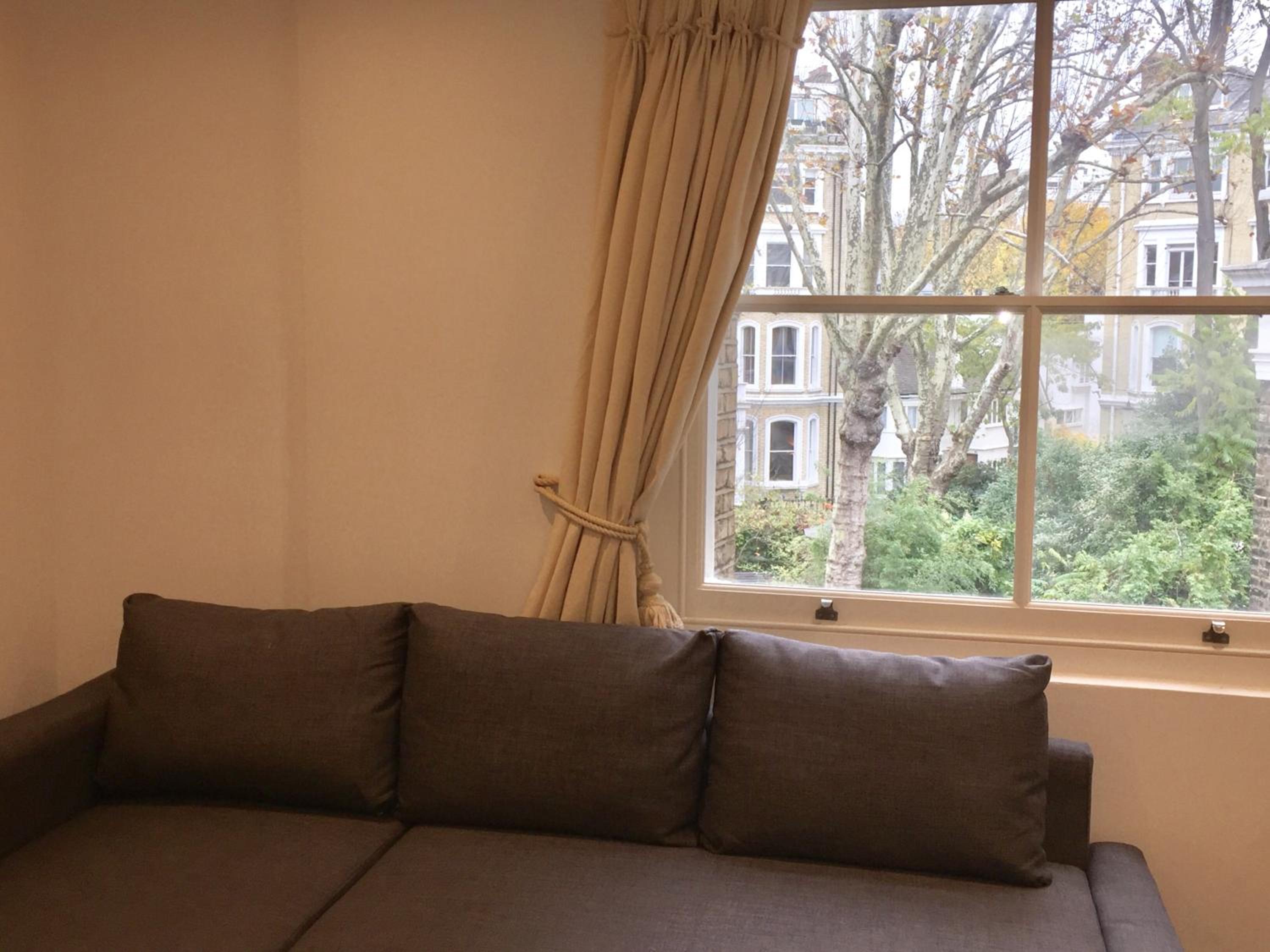 Apartment photo 2