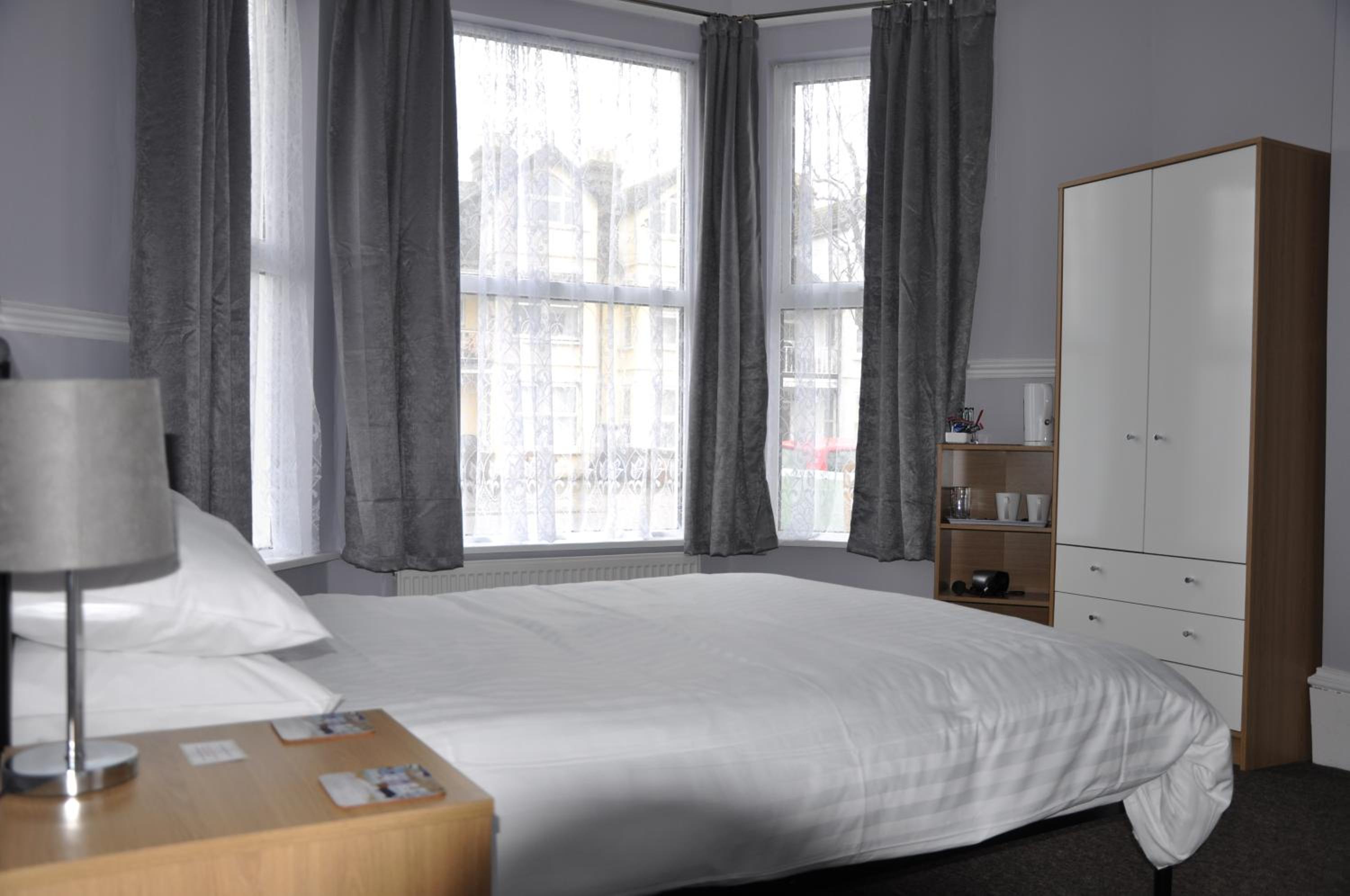 Double Room - Photo 3