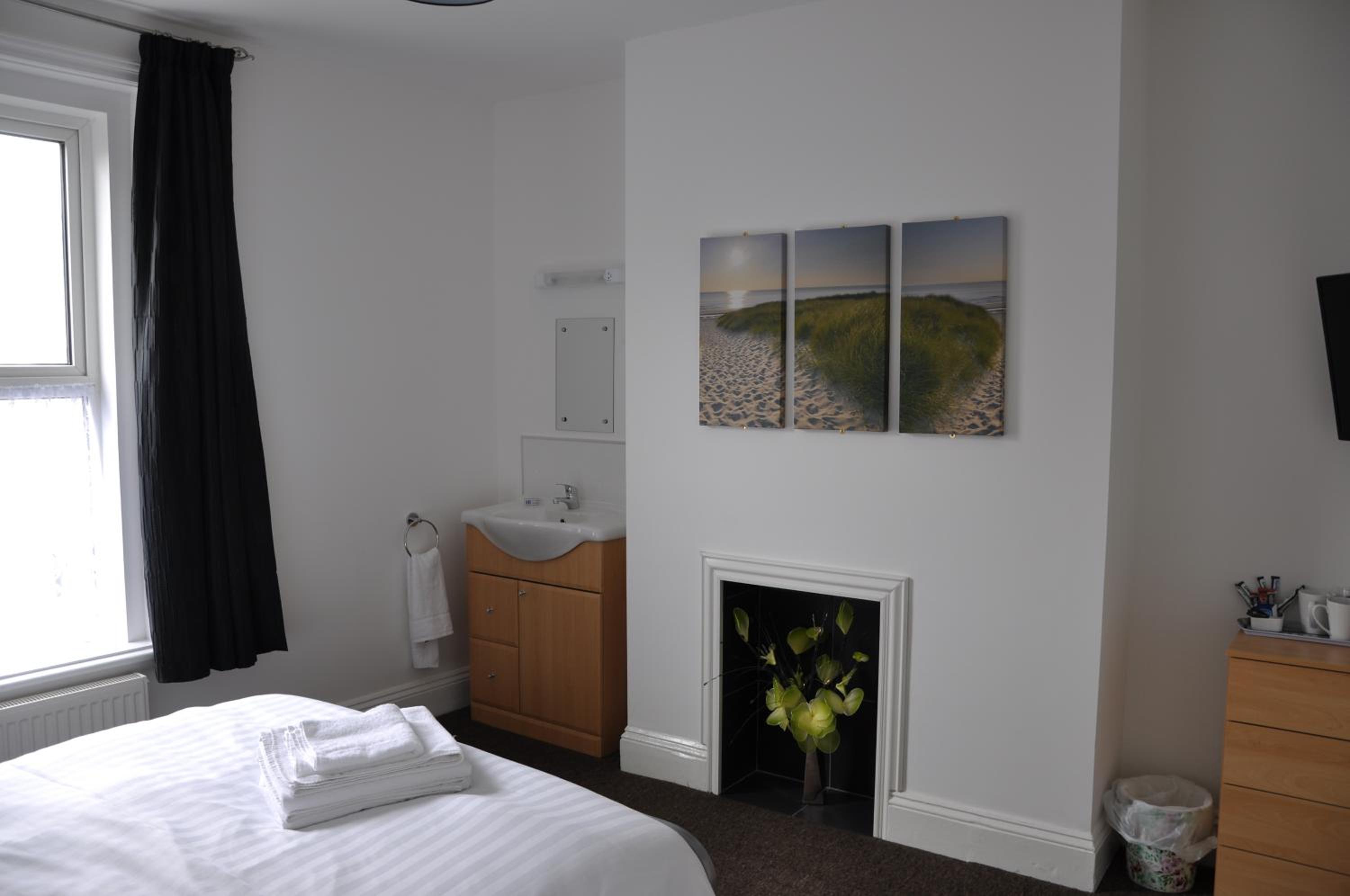Double Room with Shared Bathroom