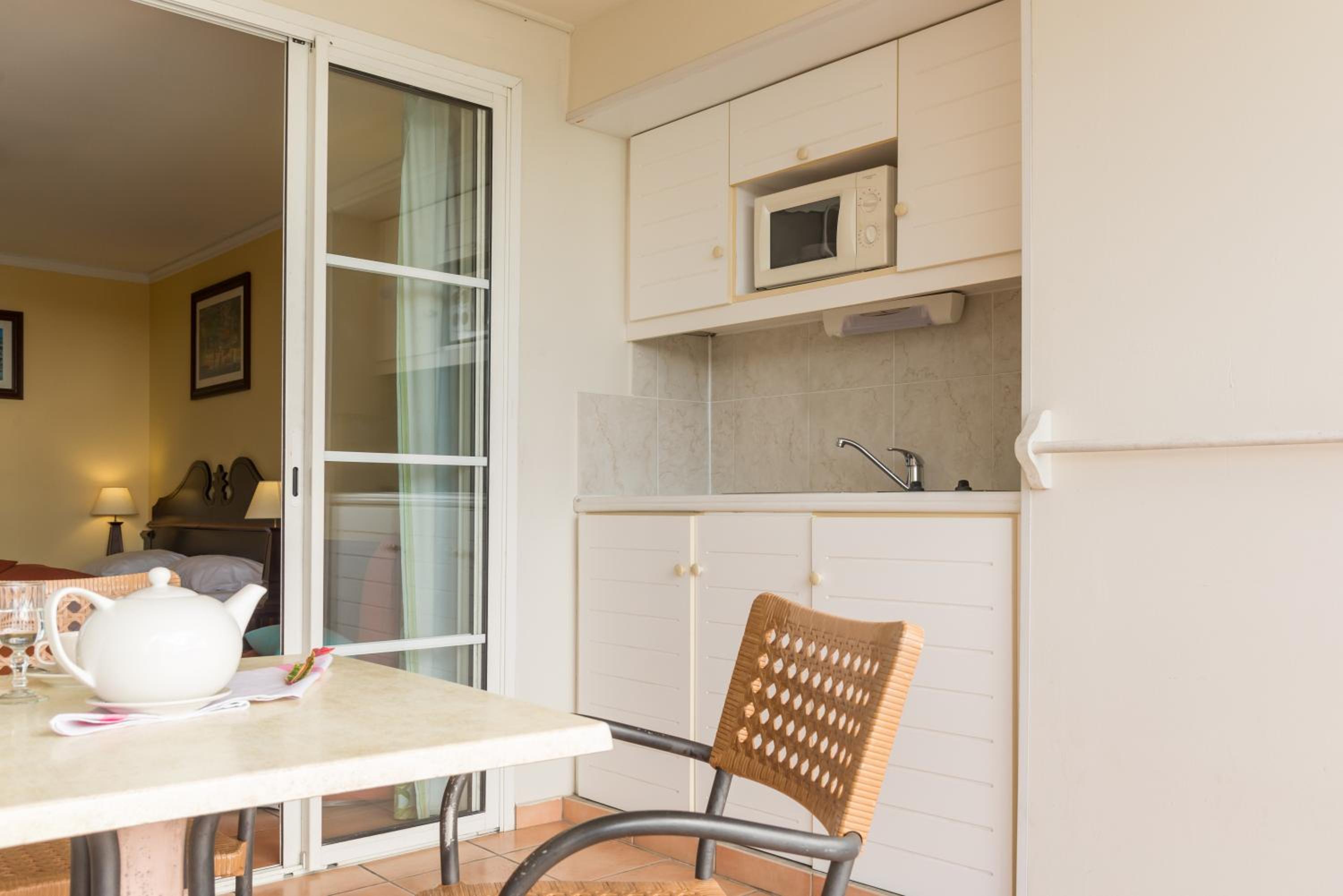Studio with Terrace (3 People) - Photo 4