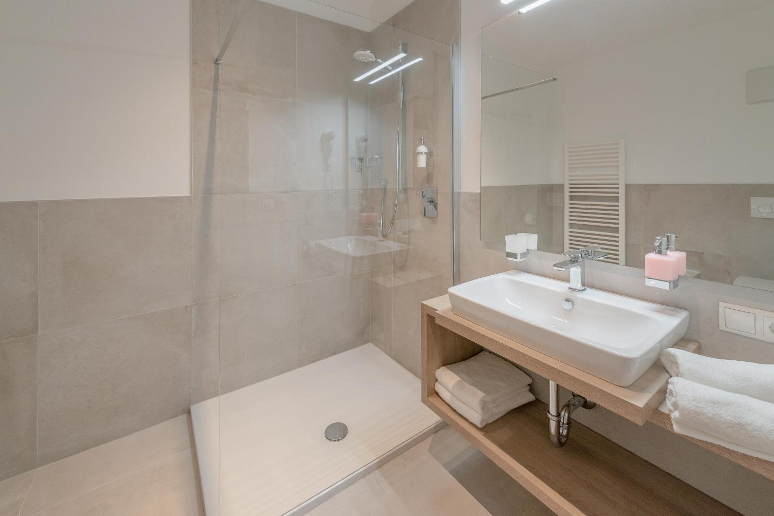 Junior Suite with Balcony photo 3