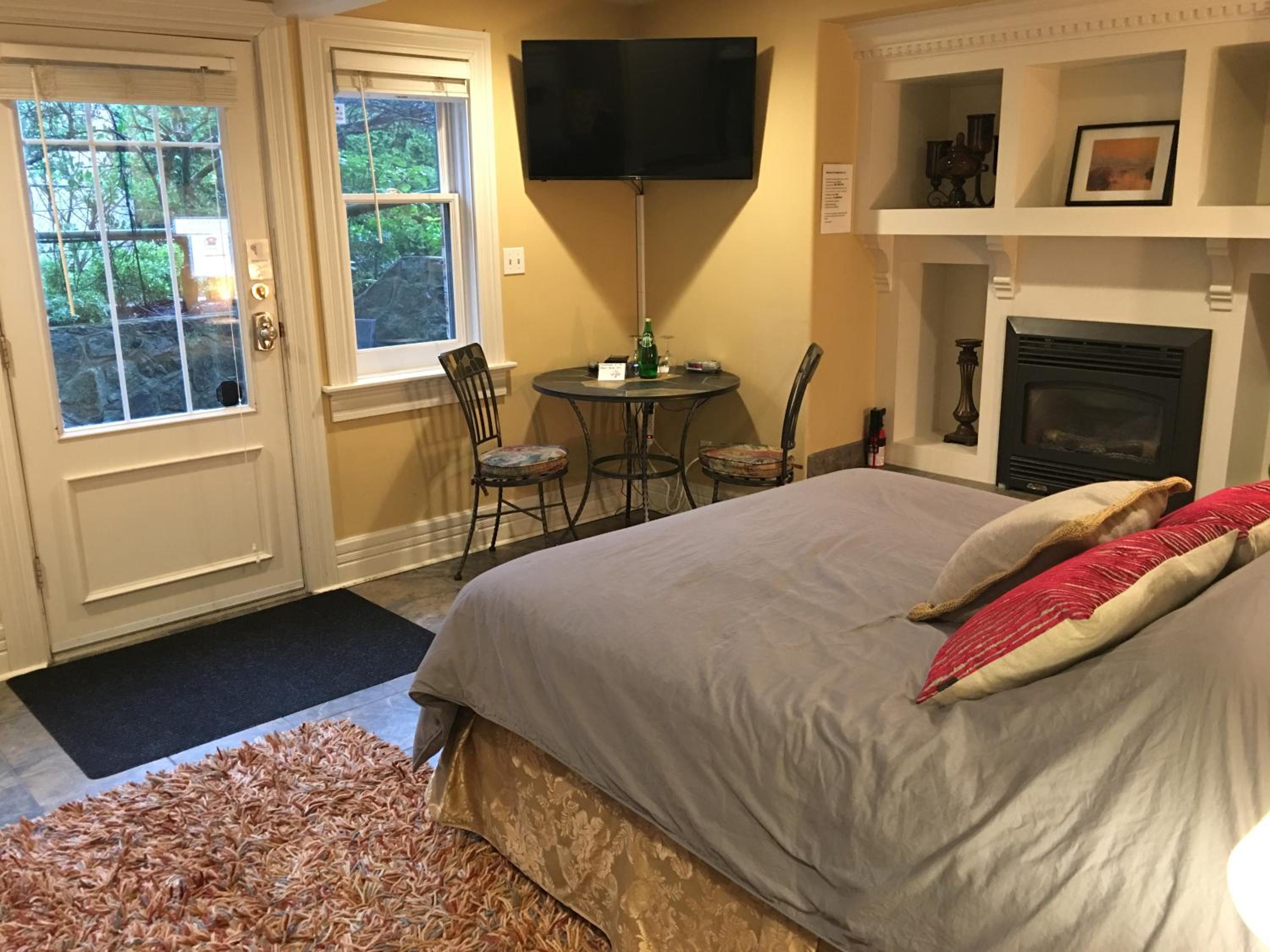Deluxe Suite photo 1