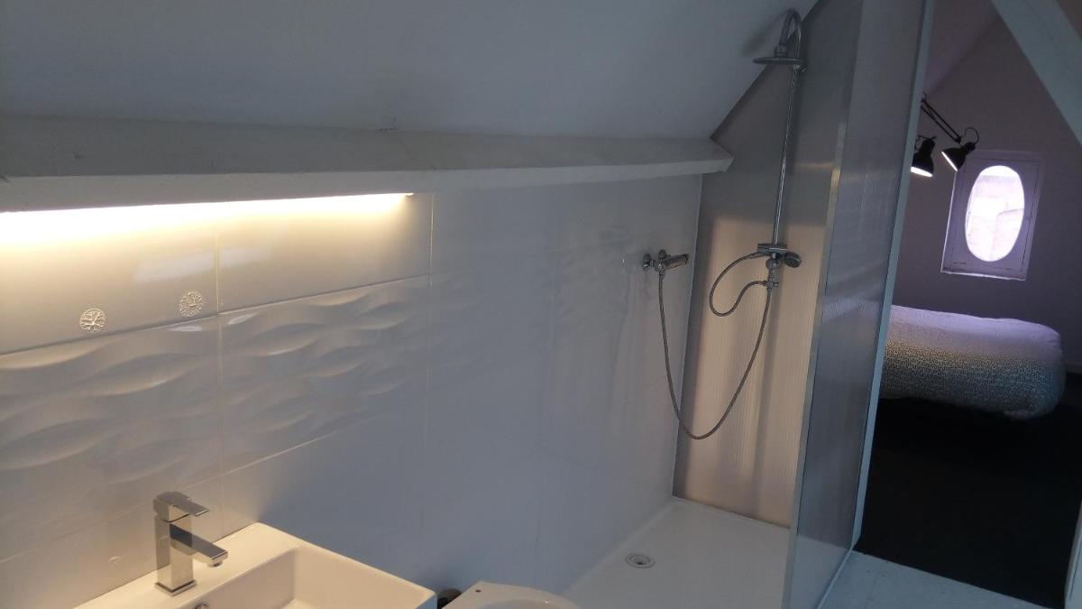 Double Room with Private Bathroom photo 1