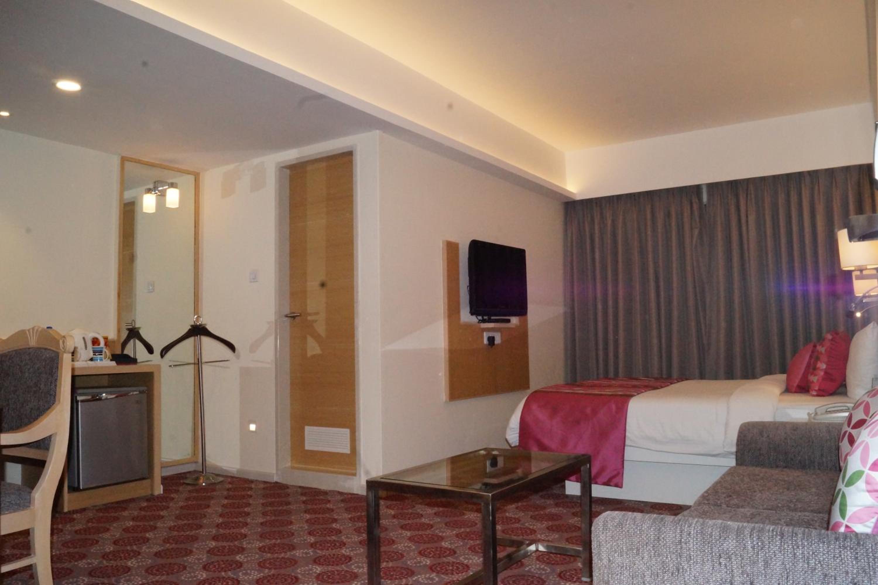 Fortune Club Room - Photo 2