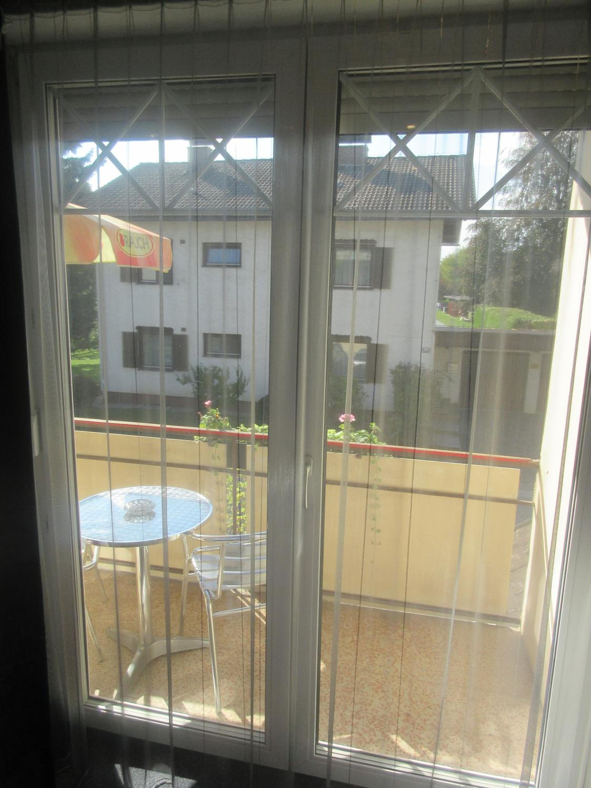 Double Room with Balcony - Photo 10