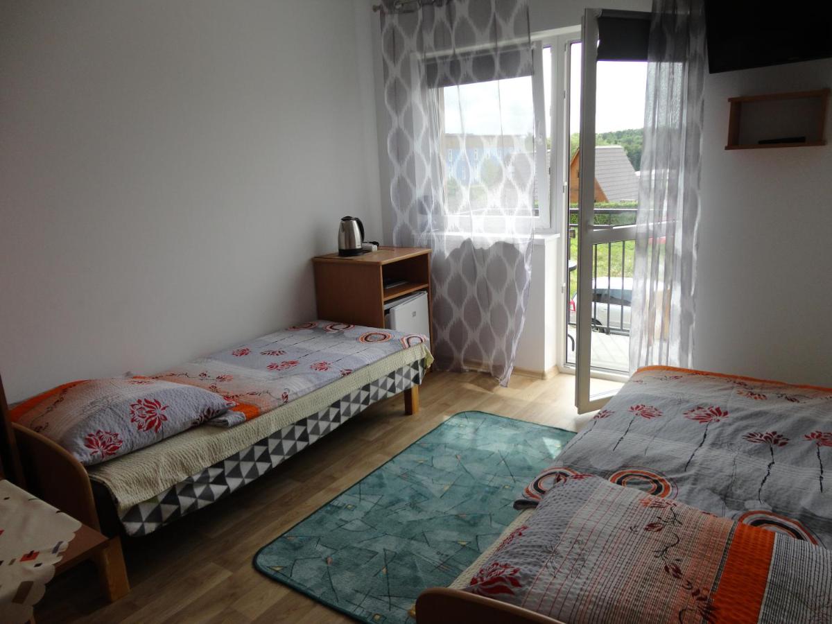 Twin Room with Private Bathroom photo 2