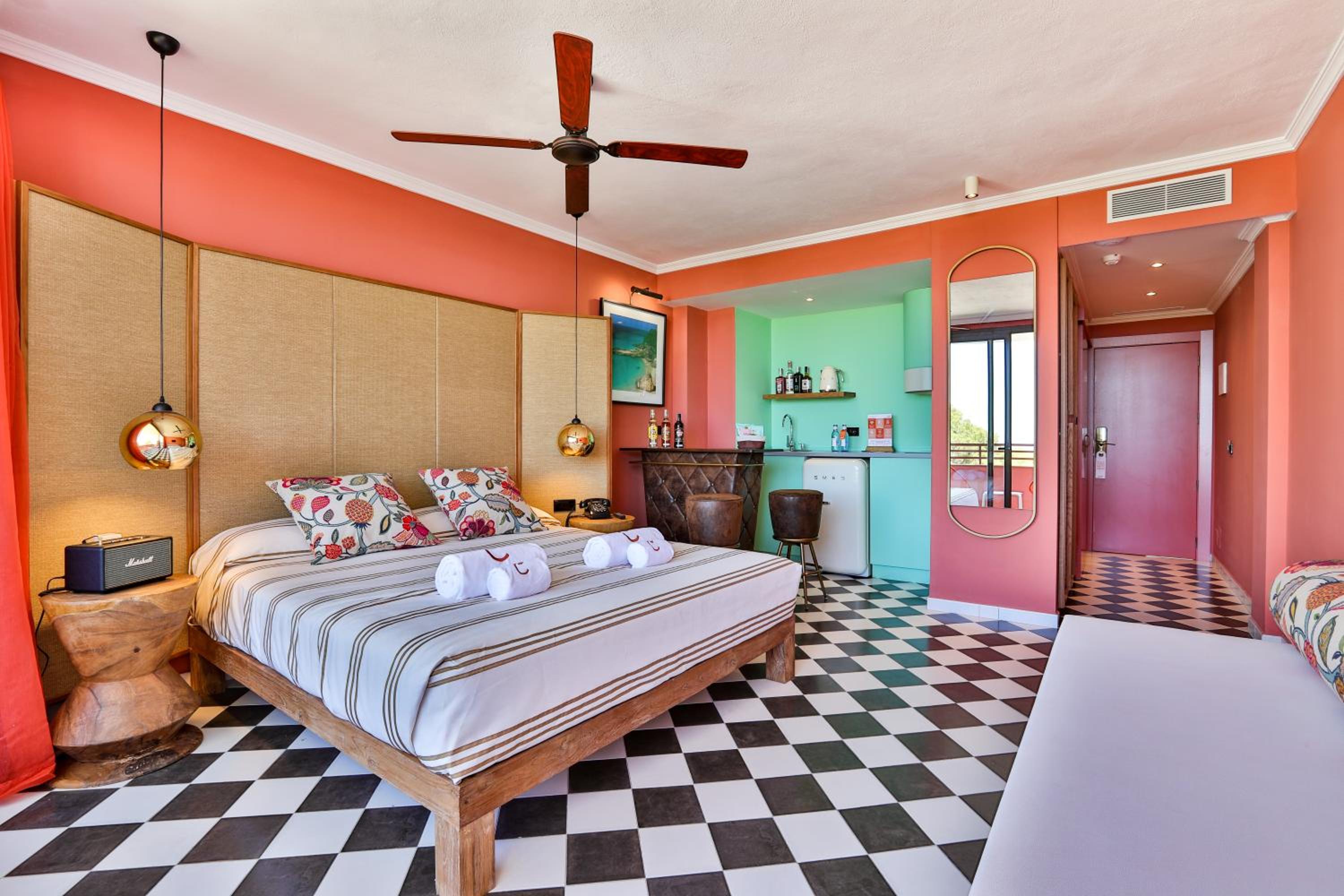 Junior Suite (3 Adults) photo 2