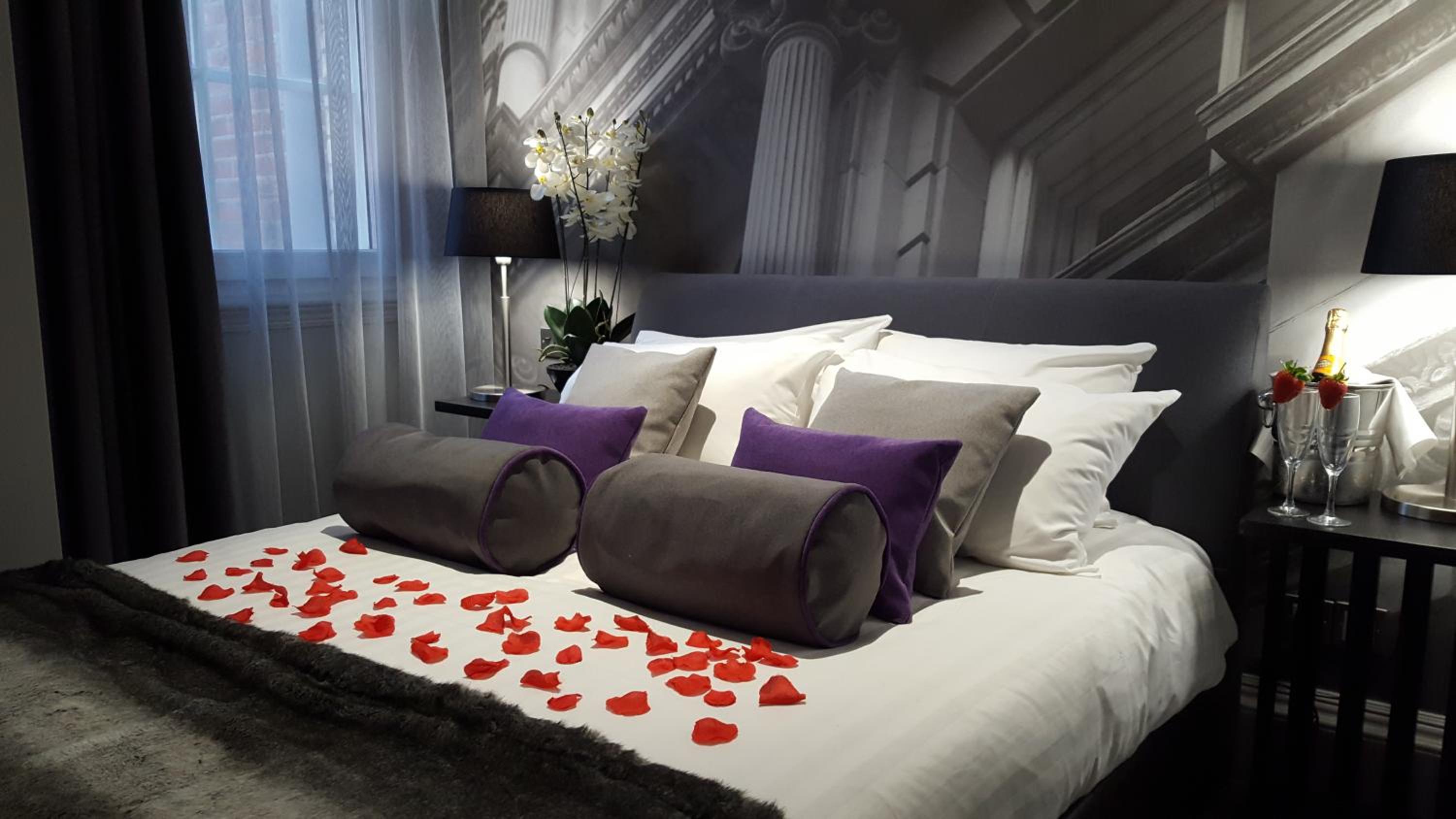 Standard Double Room - Photo 3