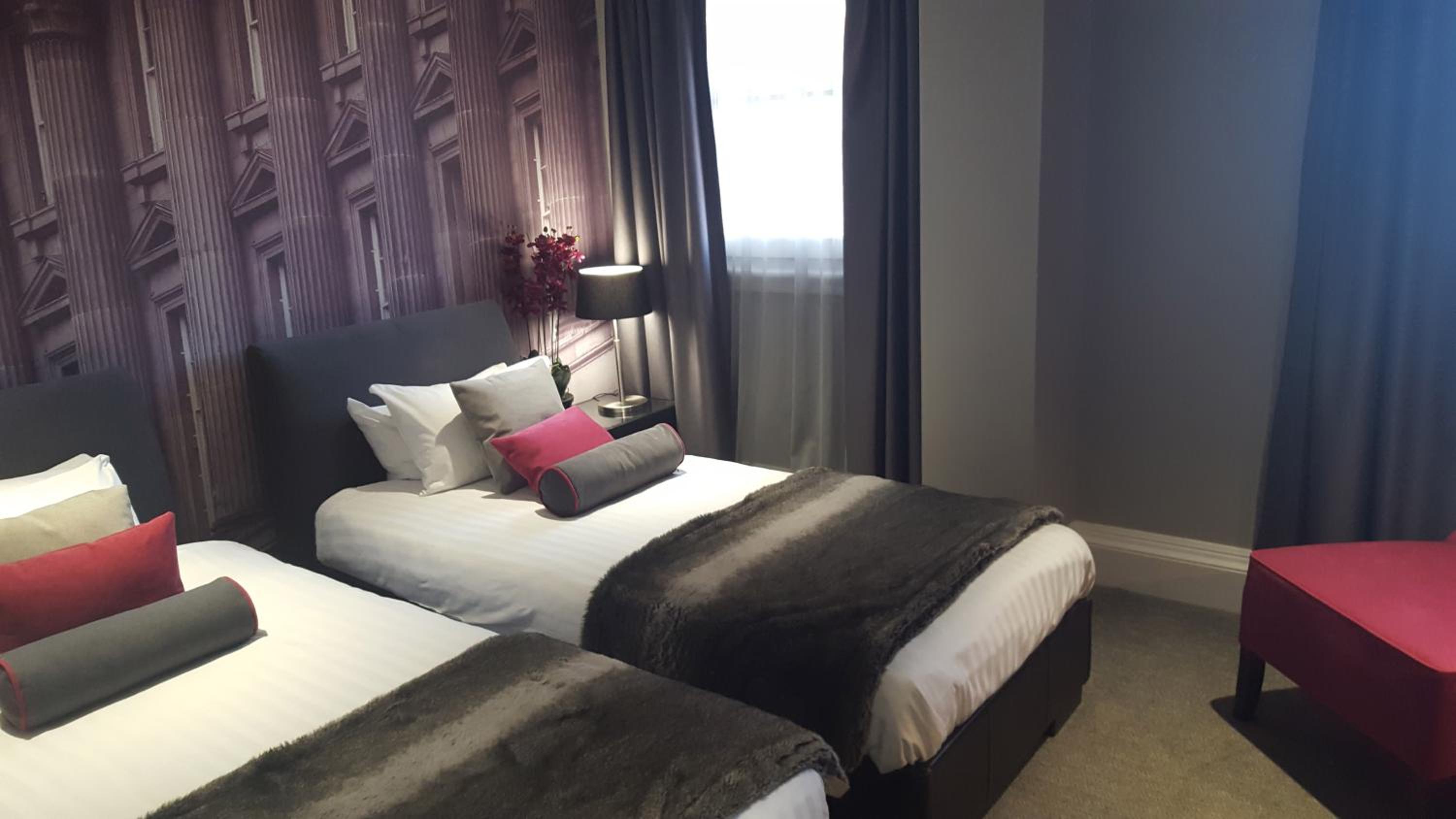 Standard Twin Room - Photo 1