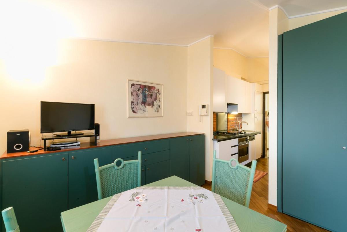 Apartment with Lake View photo 3