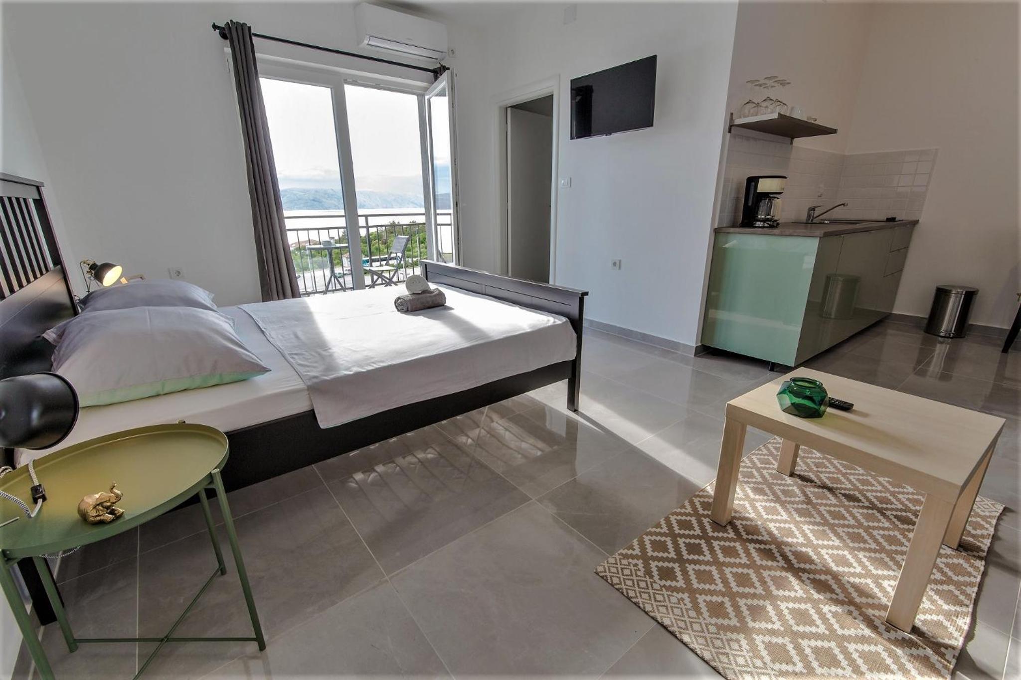 Studio Apartment with Sea View - Photo 2