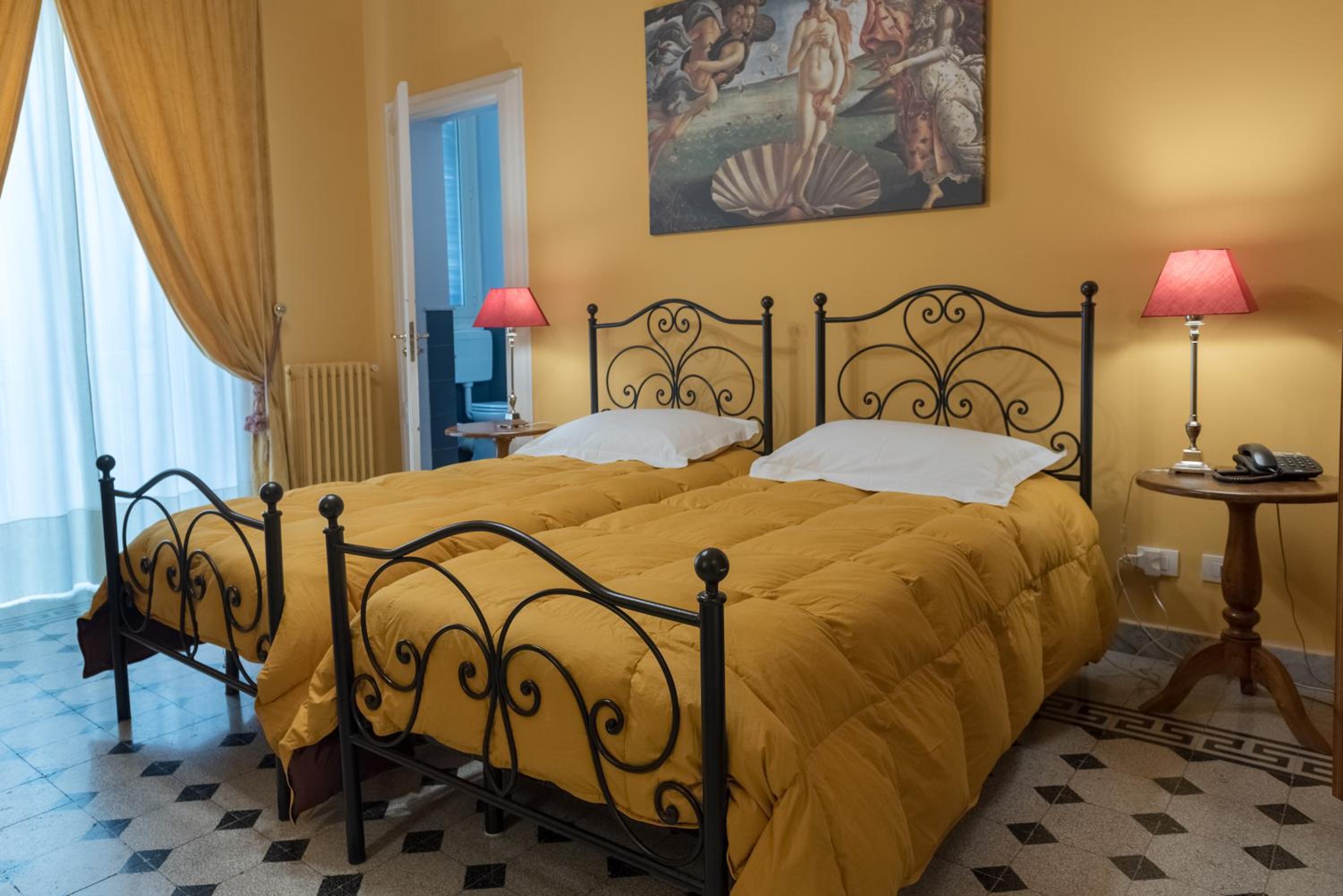 Triple Room with Balcony - Photo 1