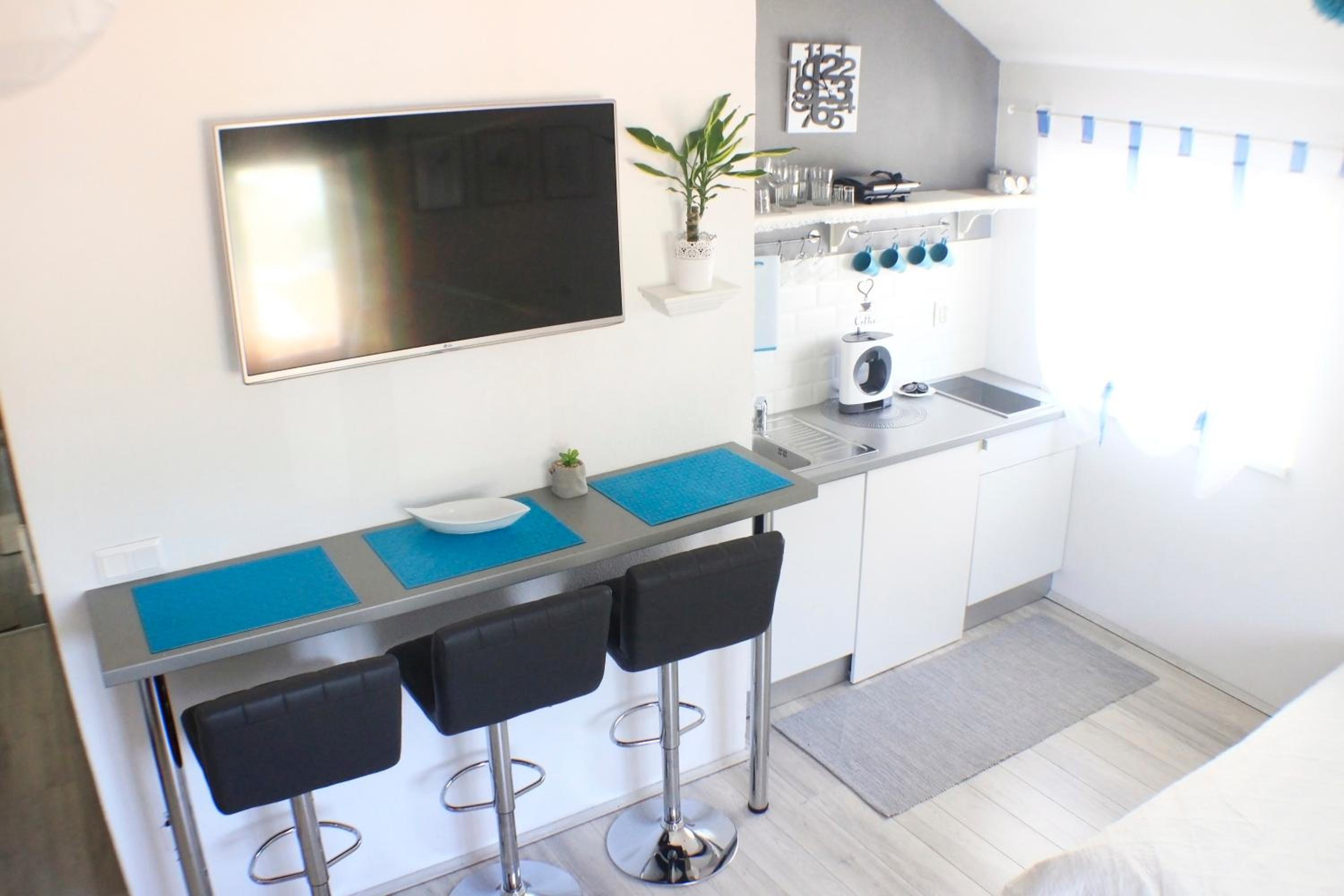 Studio Apartment - Photo 10