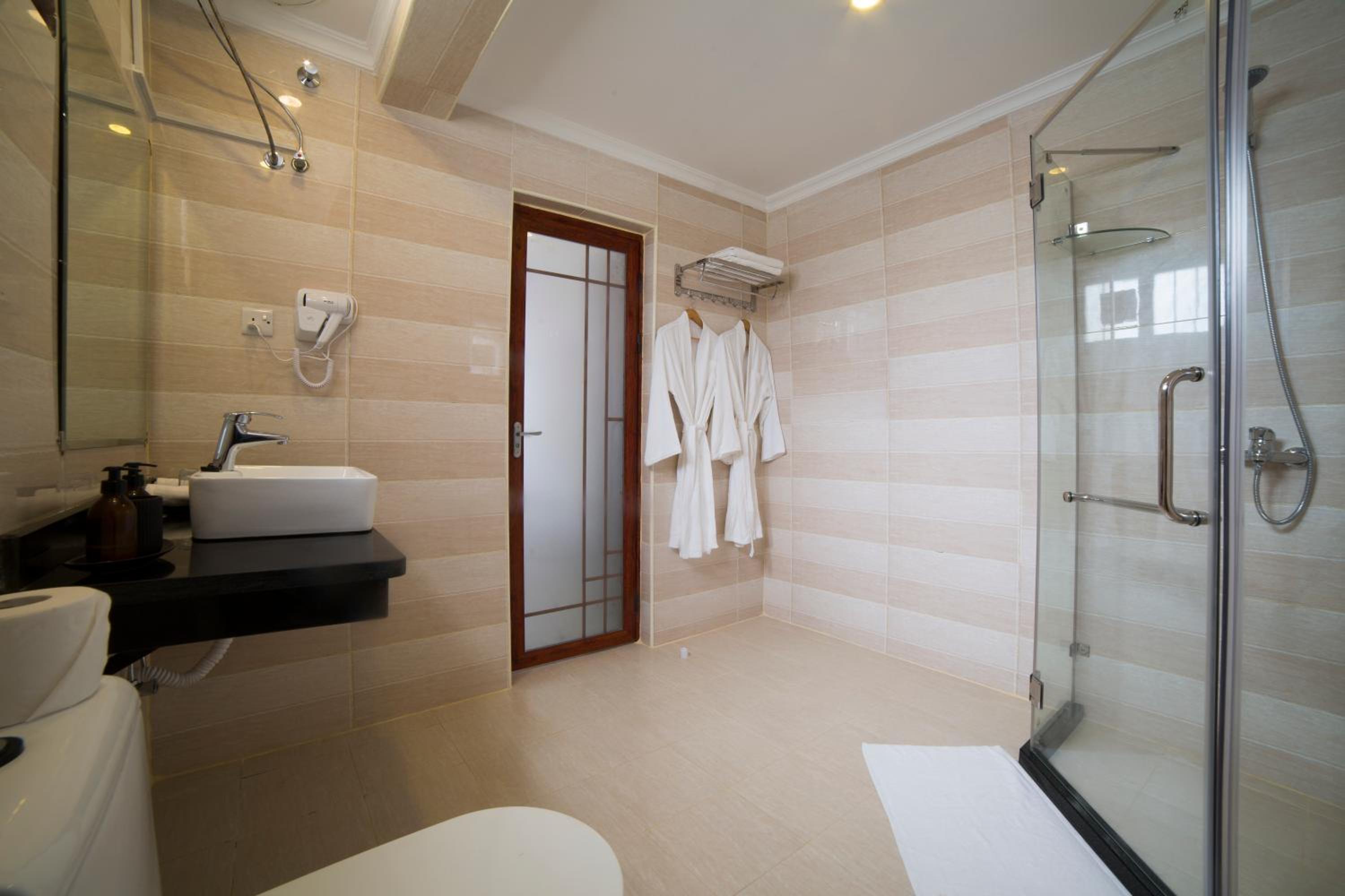 Double Room with Private Bathroom