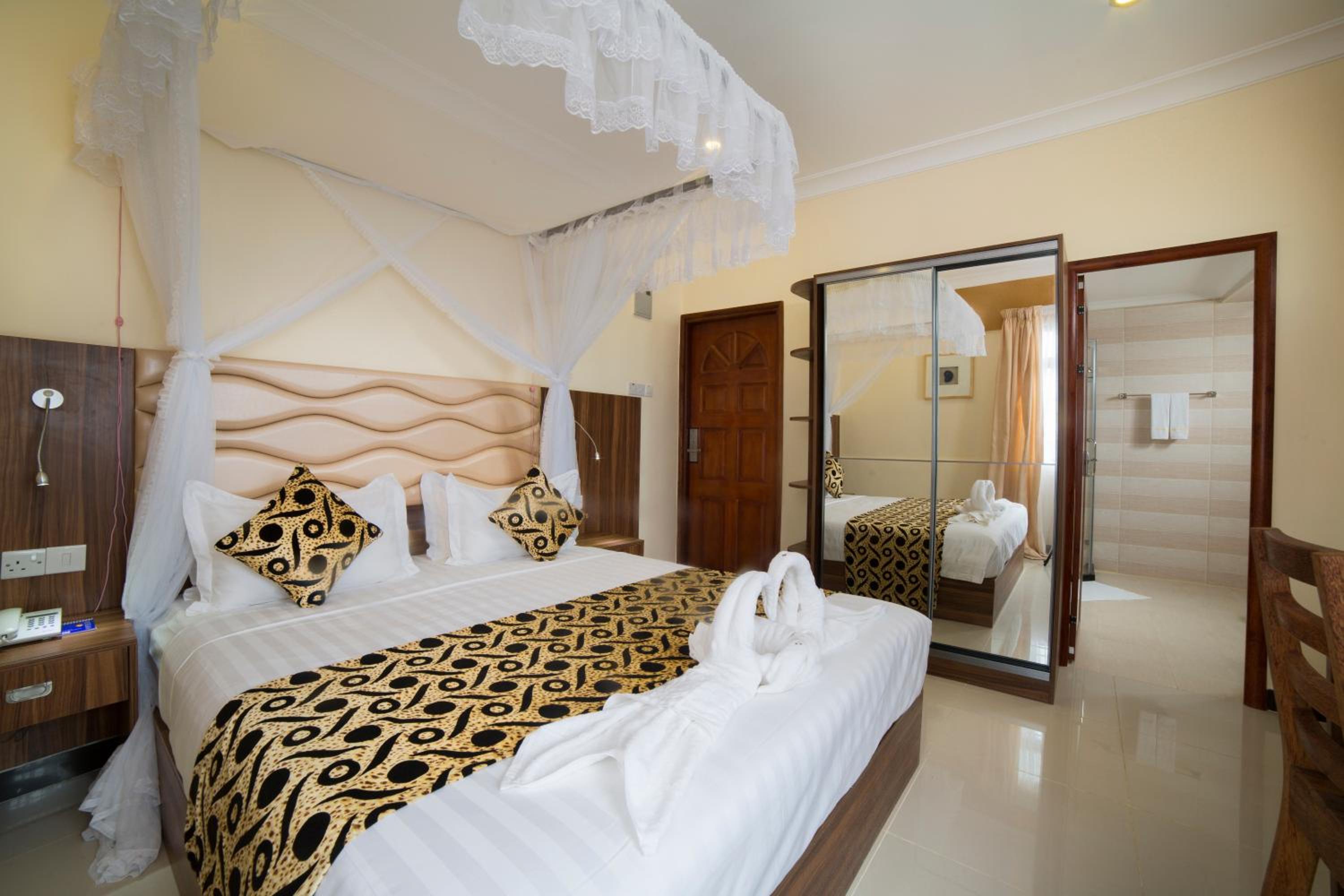 Double Room with Private Bathroom