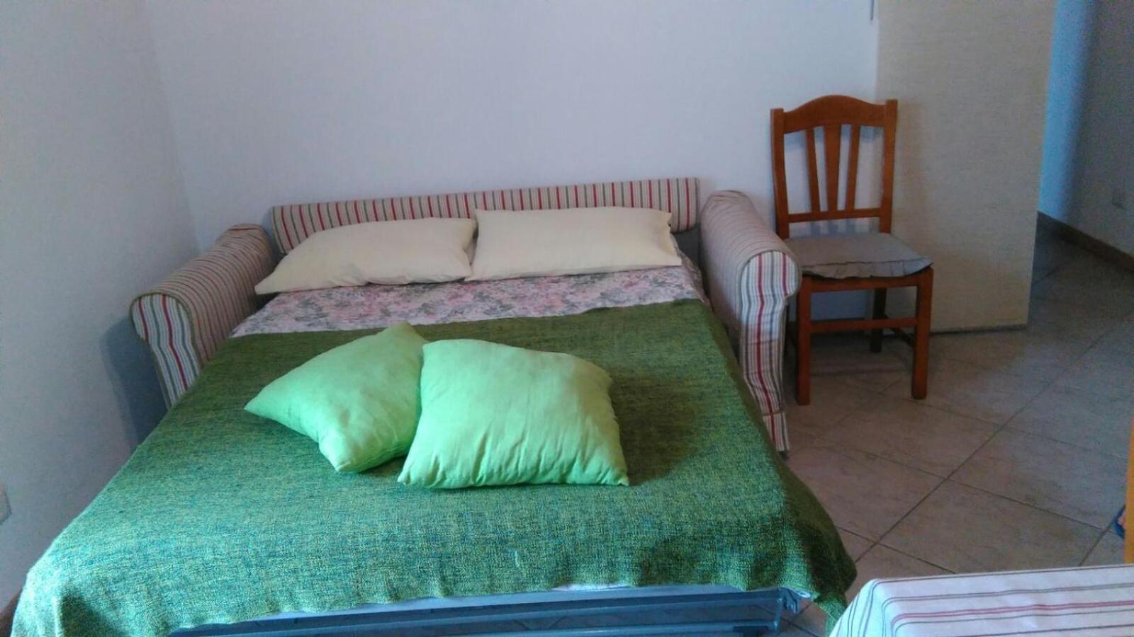 King Studio with Sofa Bed - Photo 10