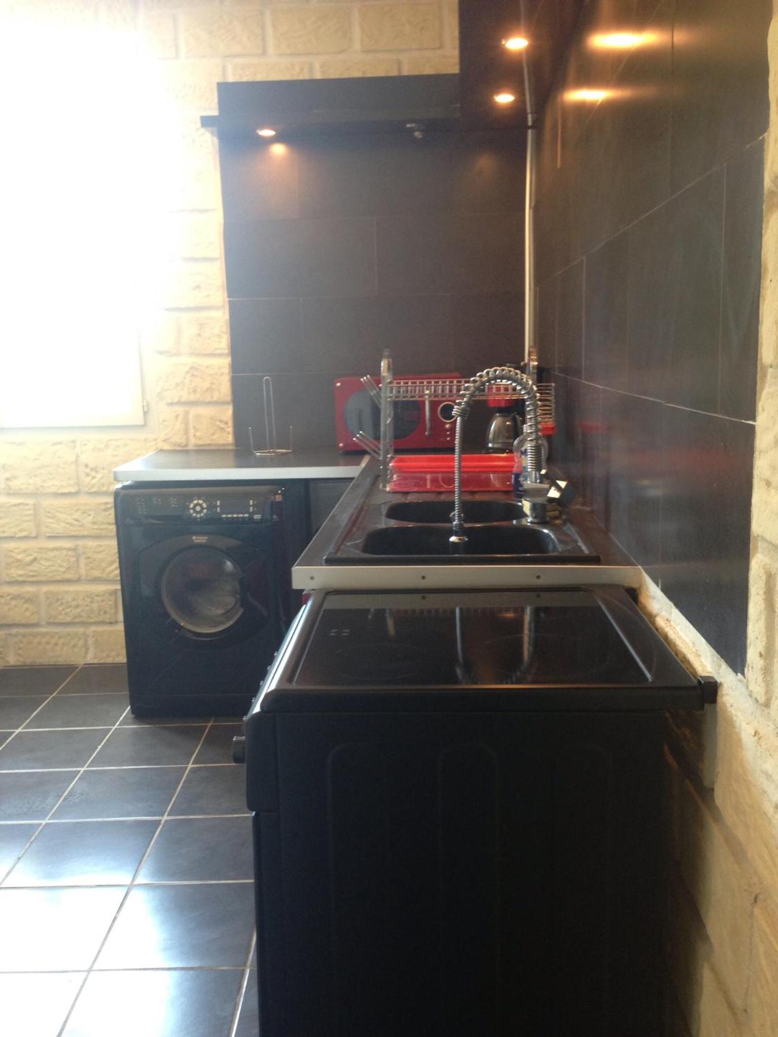 Apartment with Terrace - Photo 5