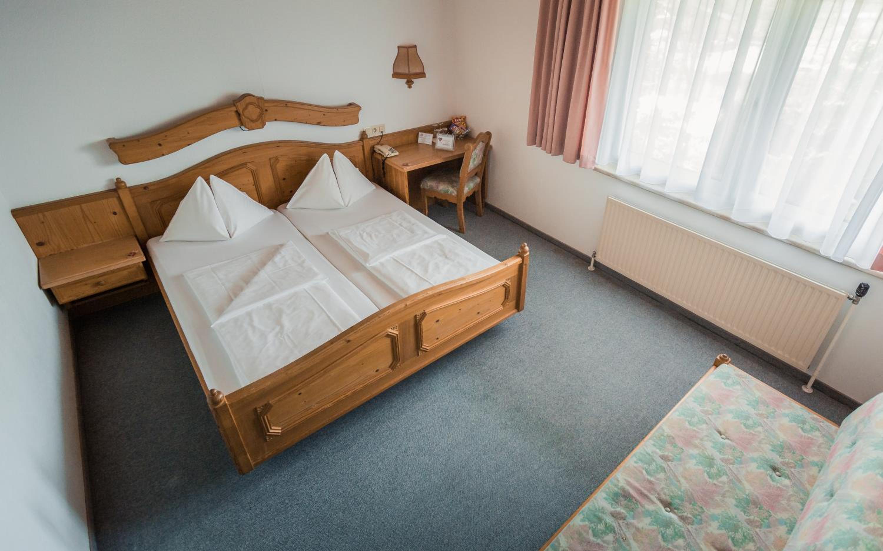 Double Room - Photo 12