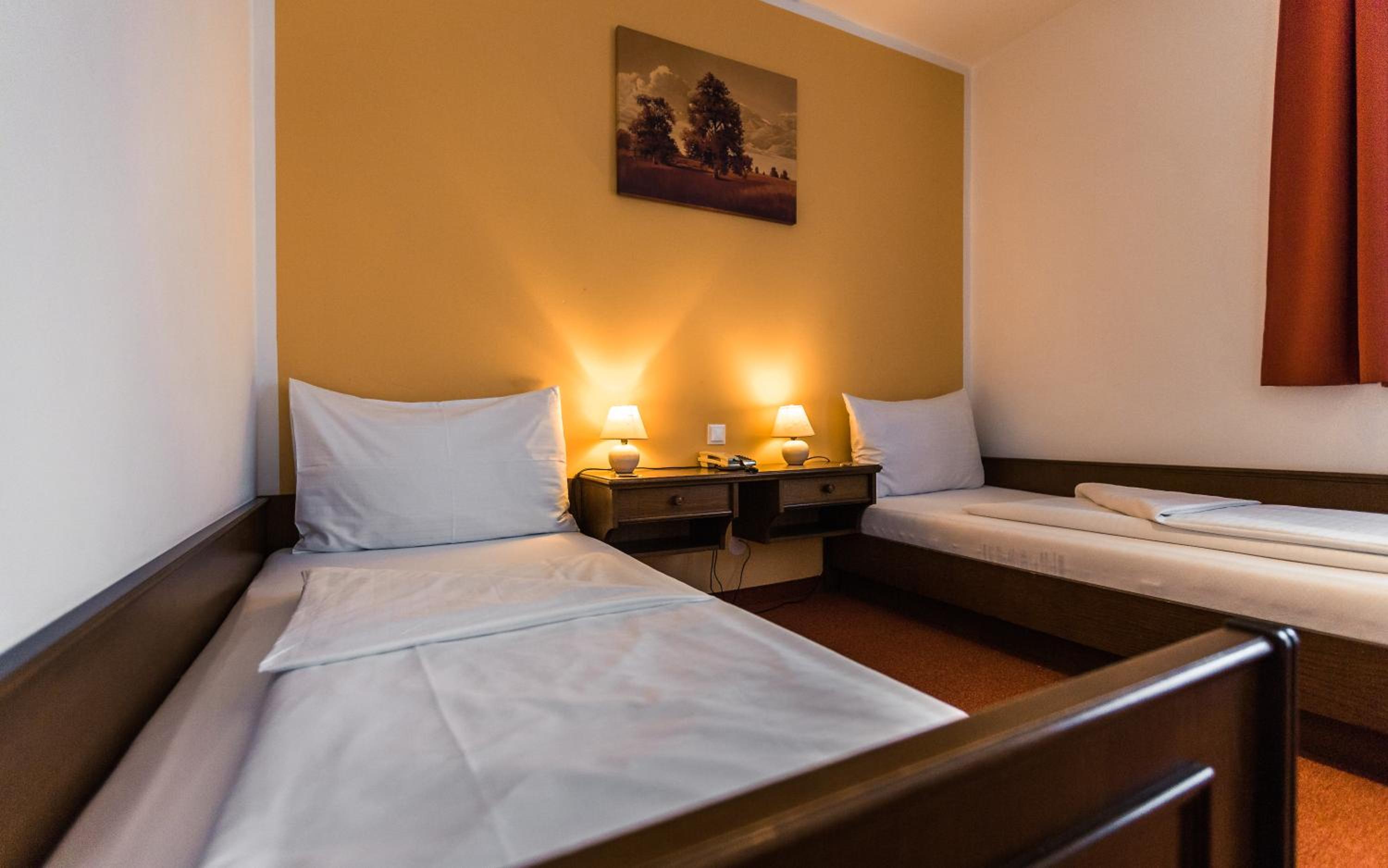 Double Room - Photo 15