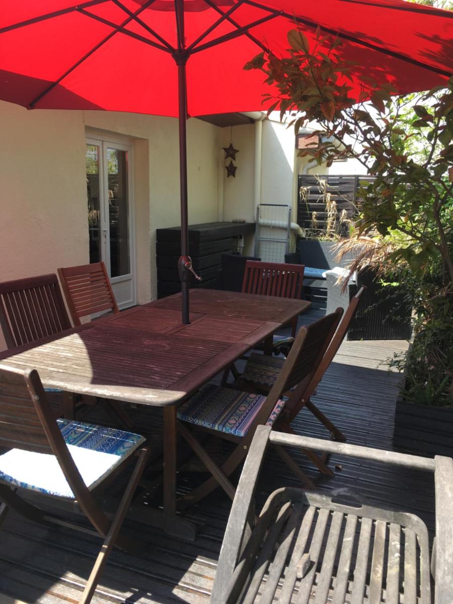 Apartment with Terrace - Photo 17