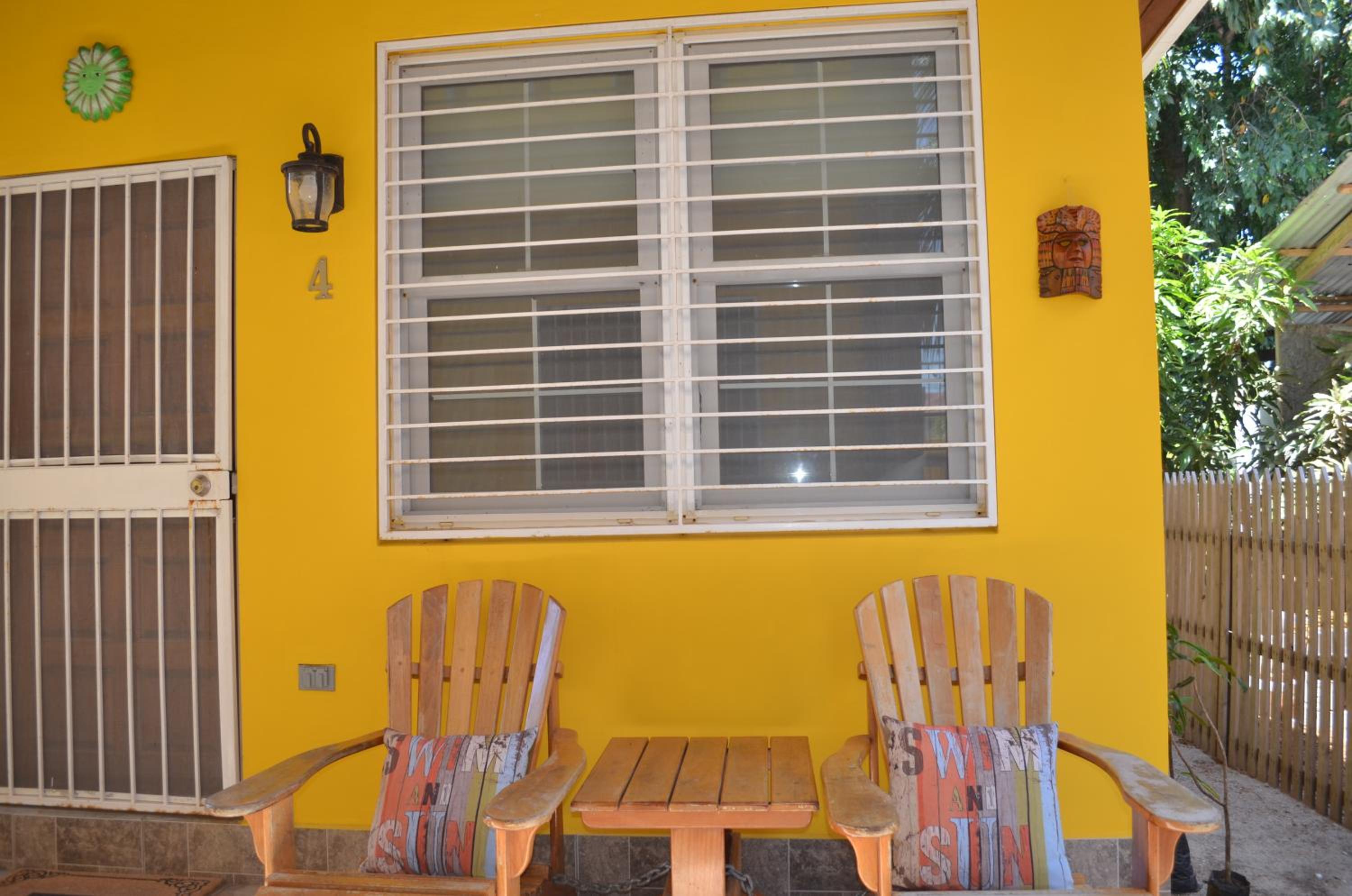 Studio Apartment photo 2