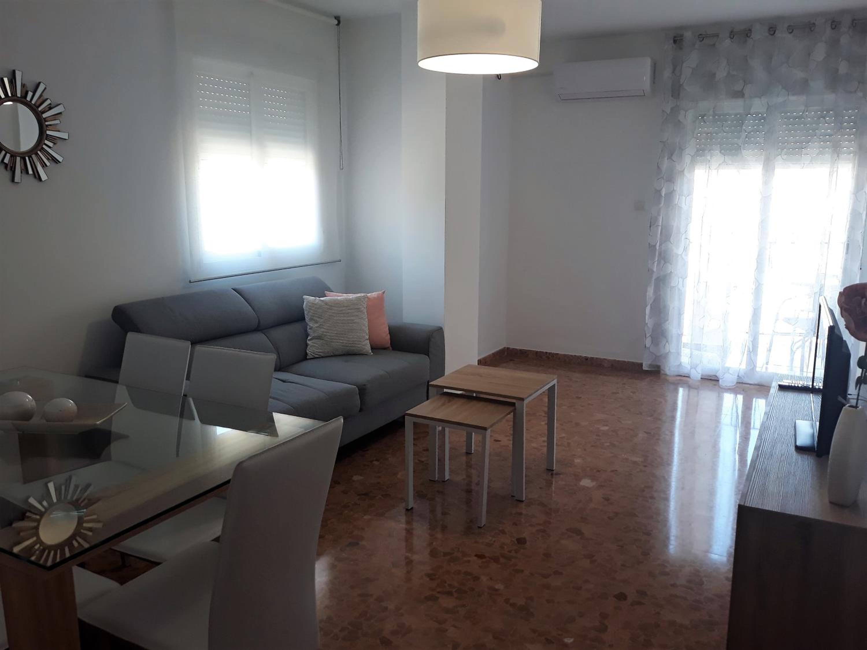 Apartamento con Balcón