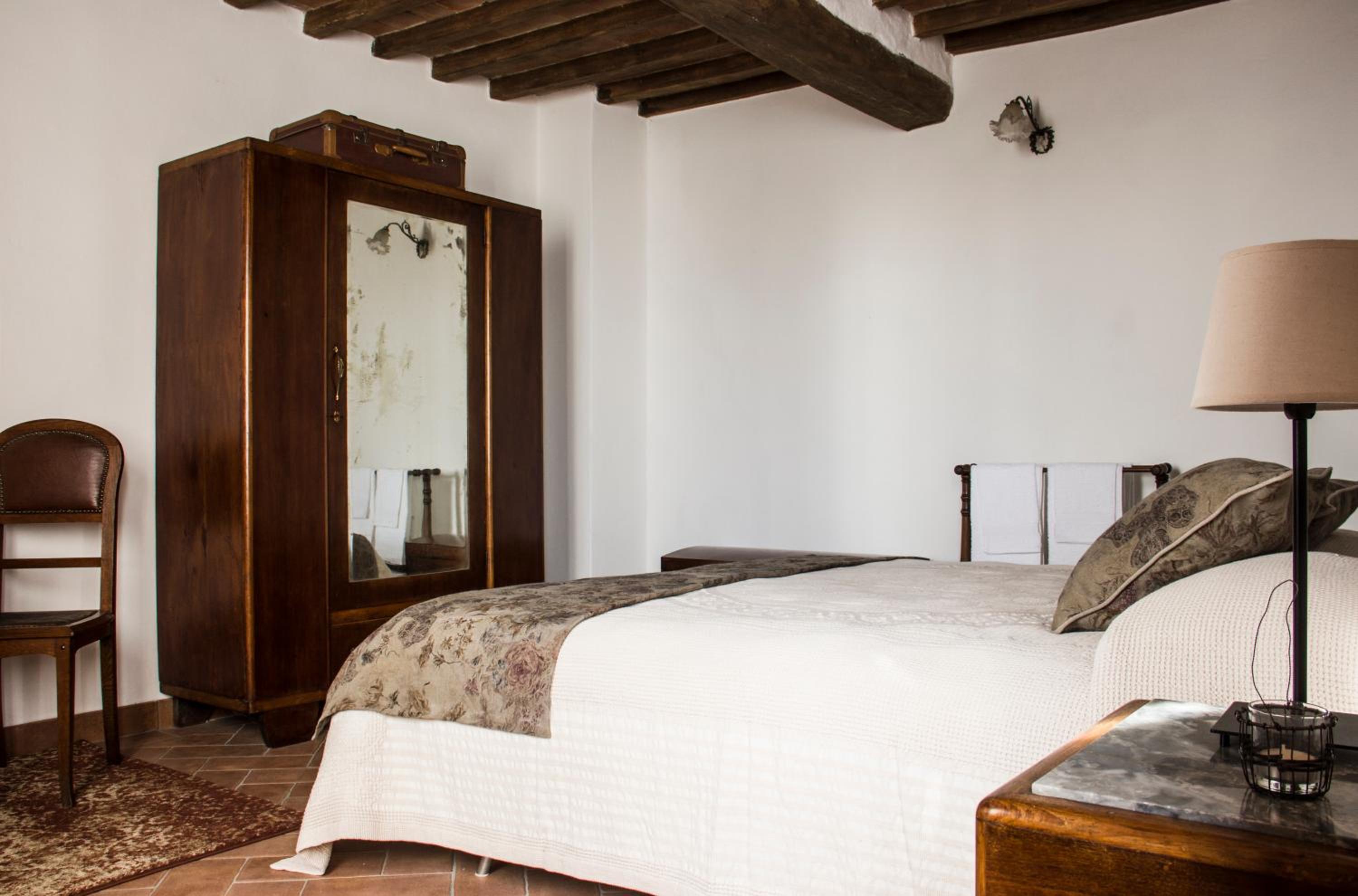 Large Double or Twin Room photo 2