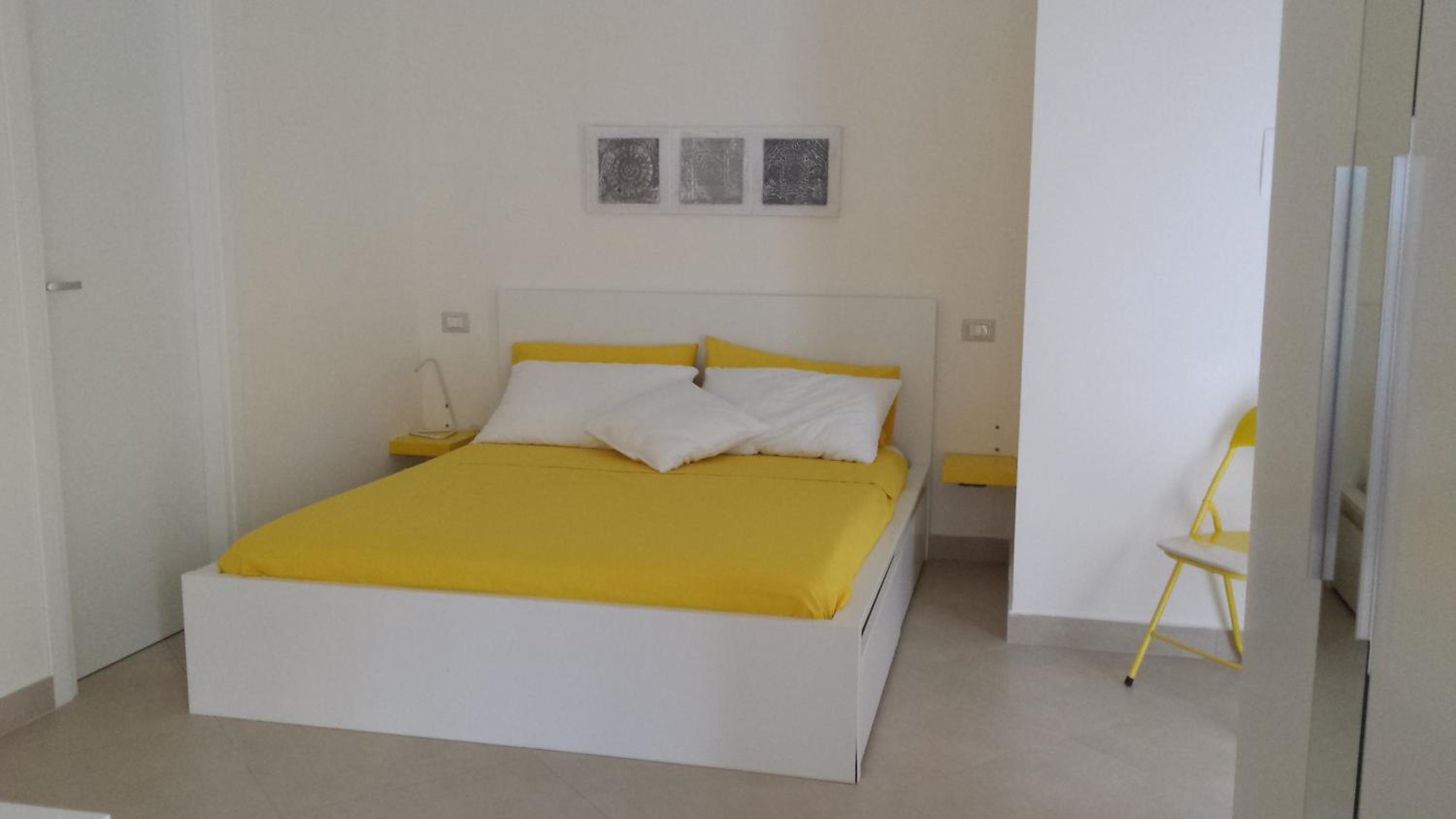 Studio Apartment photo 1