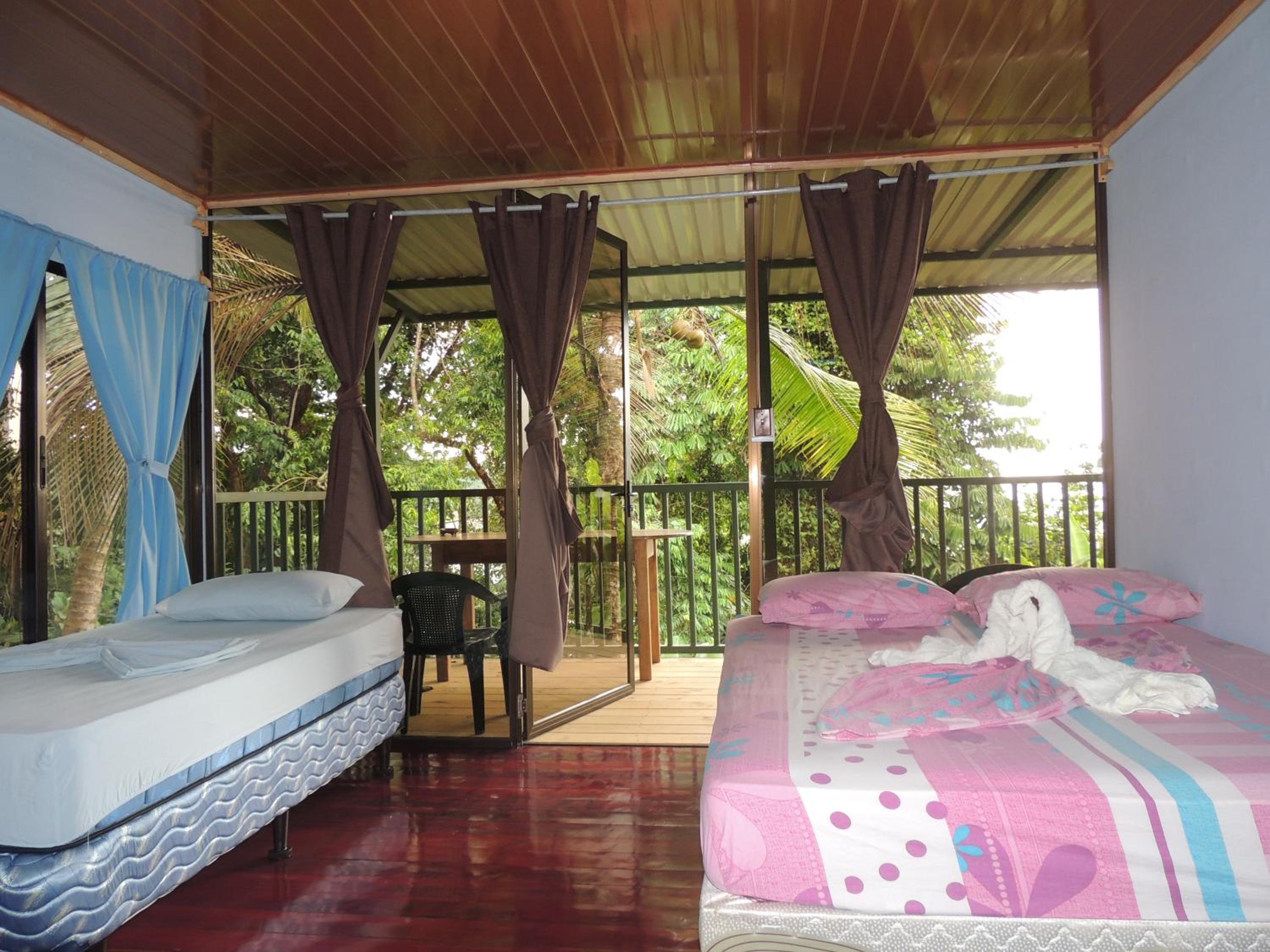 Deluxe Double Room with Balcony and Sea View photo 3