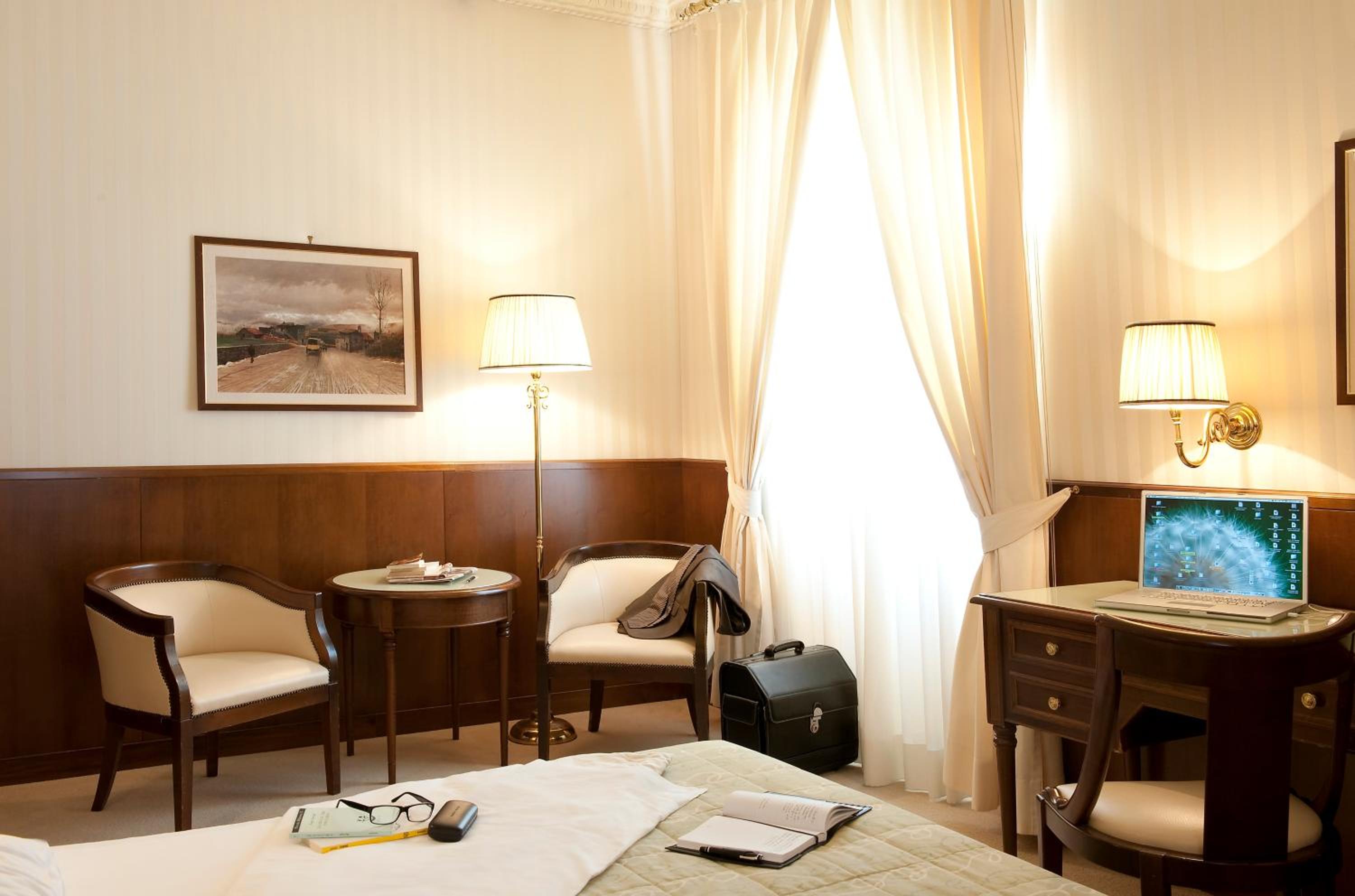 Superior Triple Room photo 3