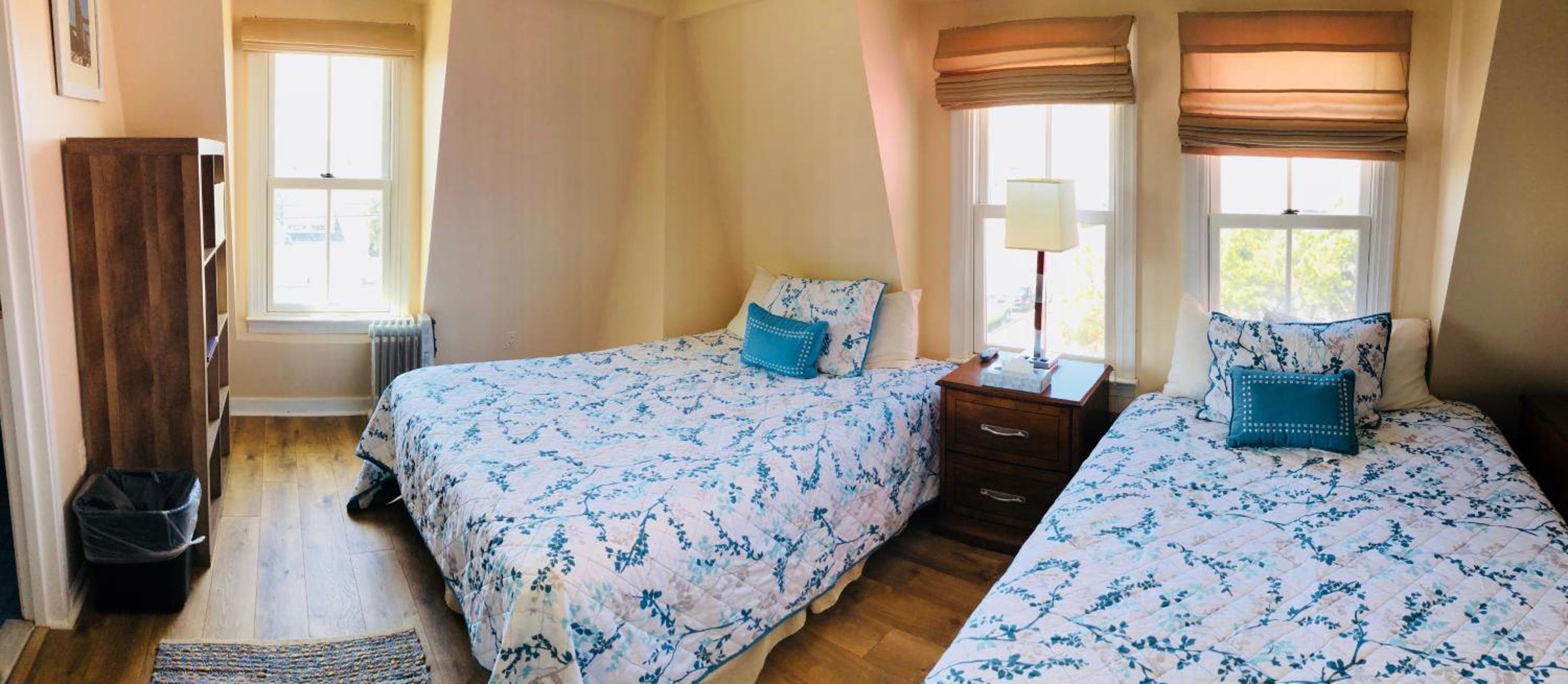 Budget Double Room - Photo 2