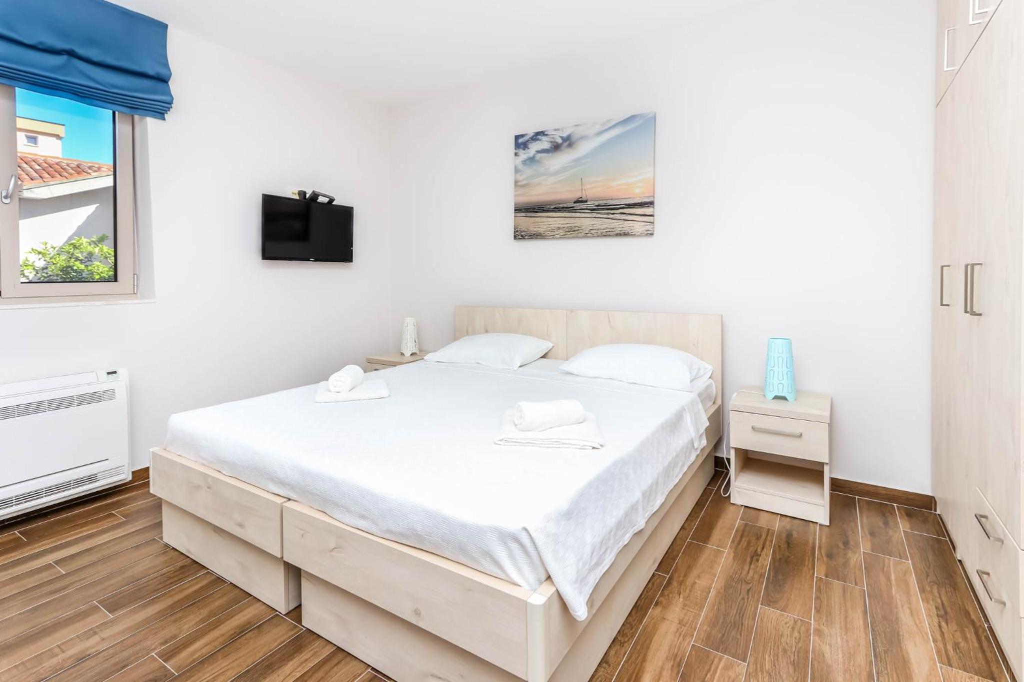 Studio Apartment photo 1