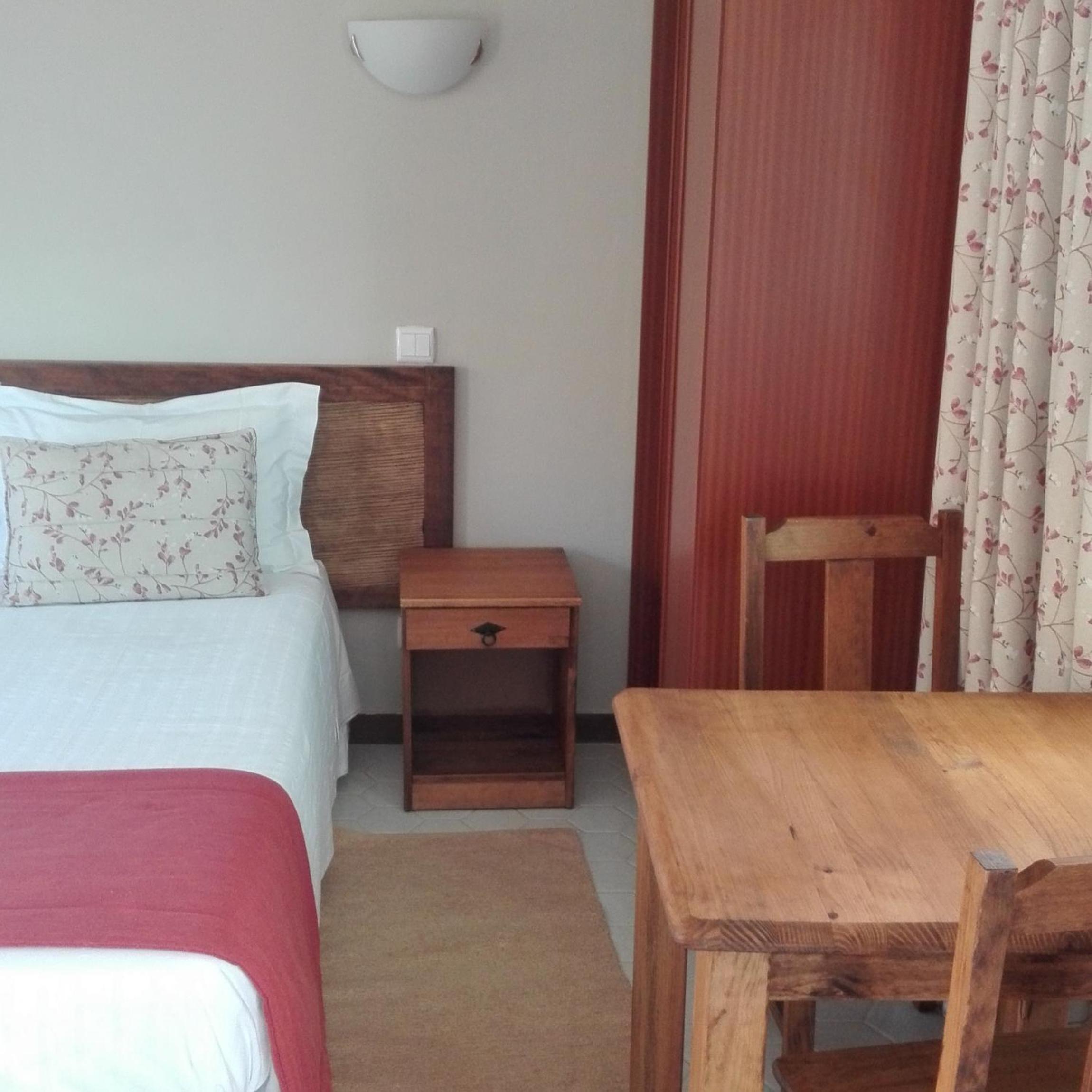 Double or Twin Room - Photo 23