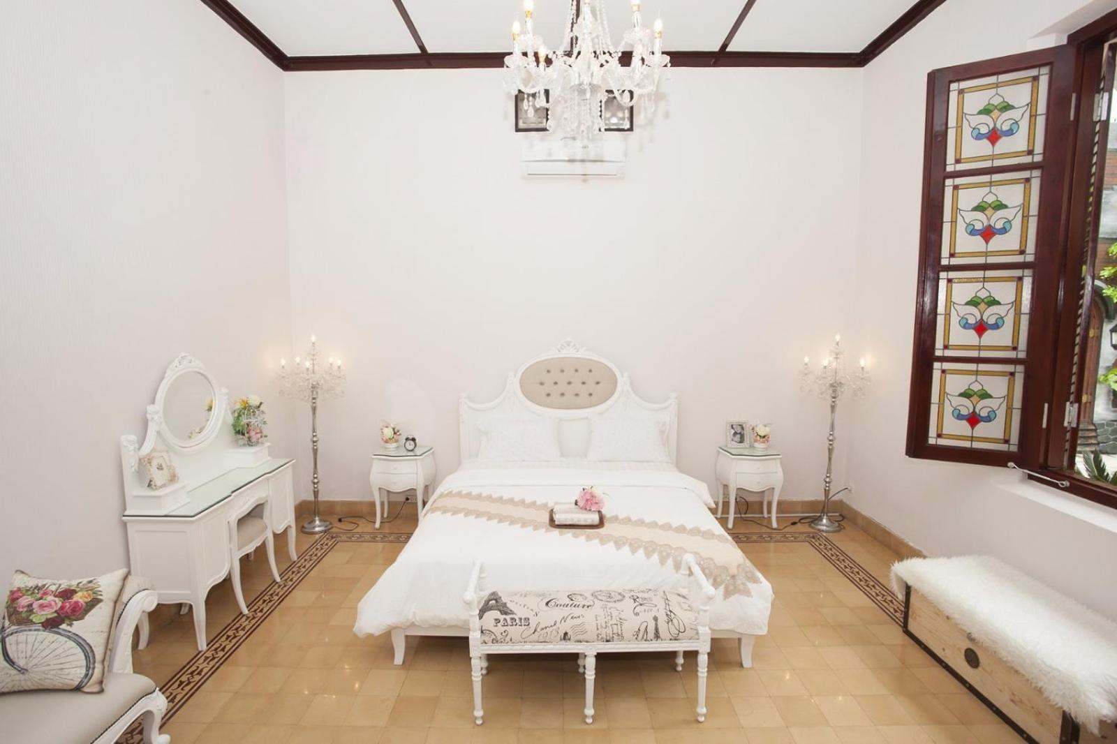 Villa photo 1