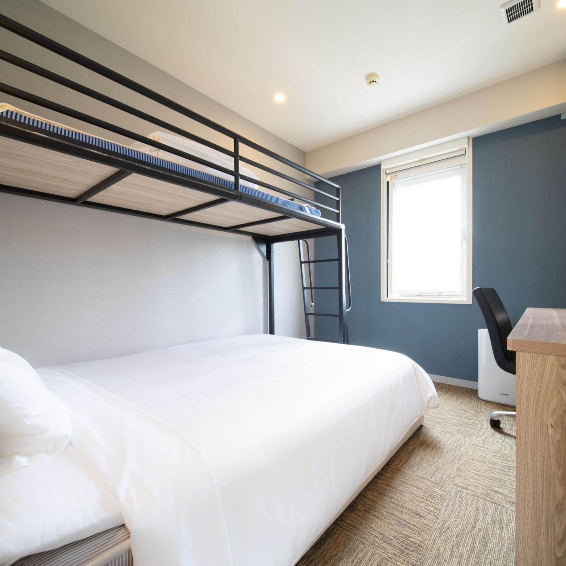 Room with Double Bed and Bunk Bed - Non-Smoking - Photo 1