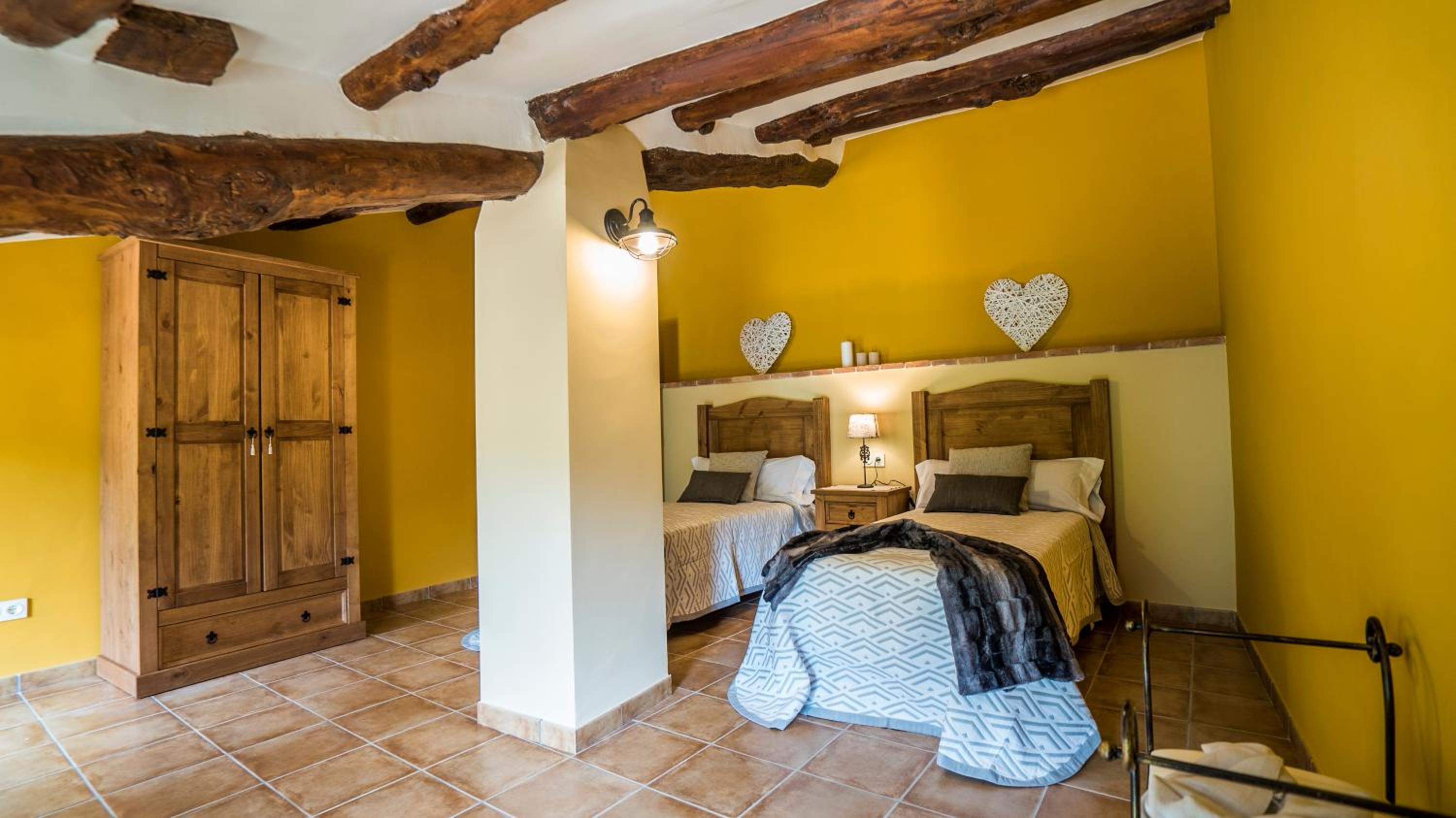 Casa adosada de tres habitaciones