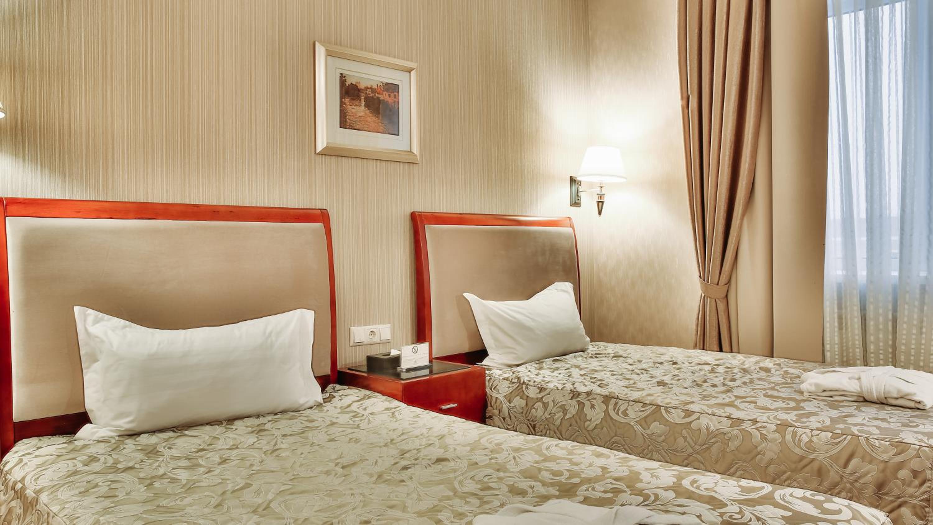 Standard Twin Room photo 2