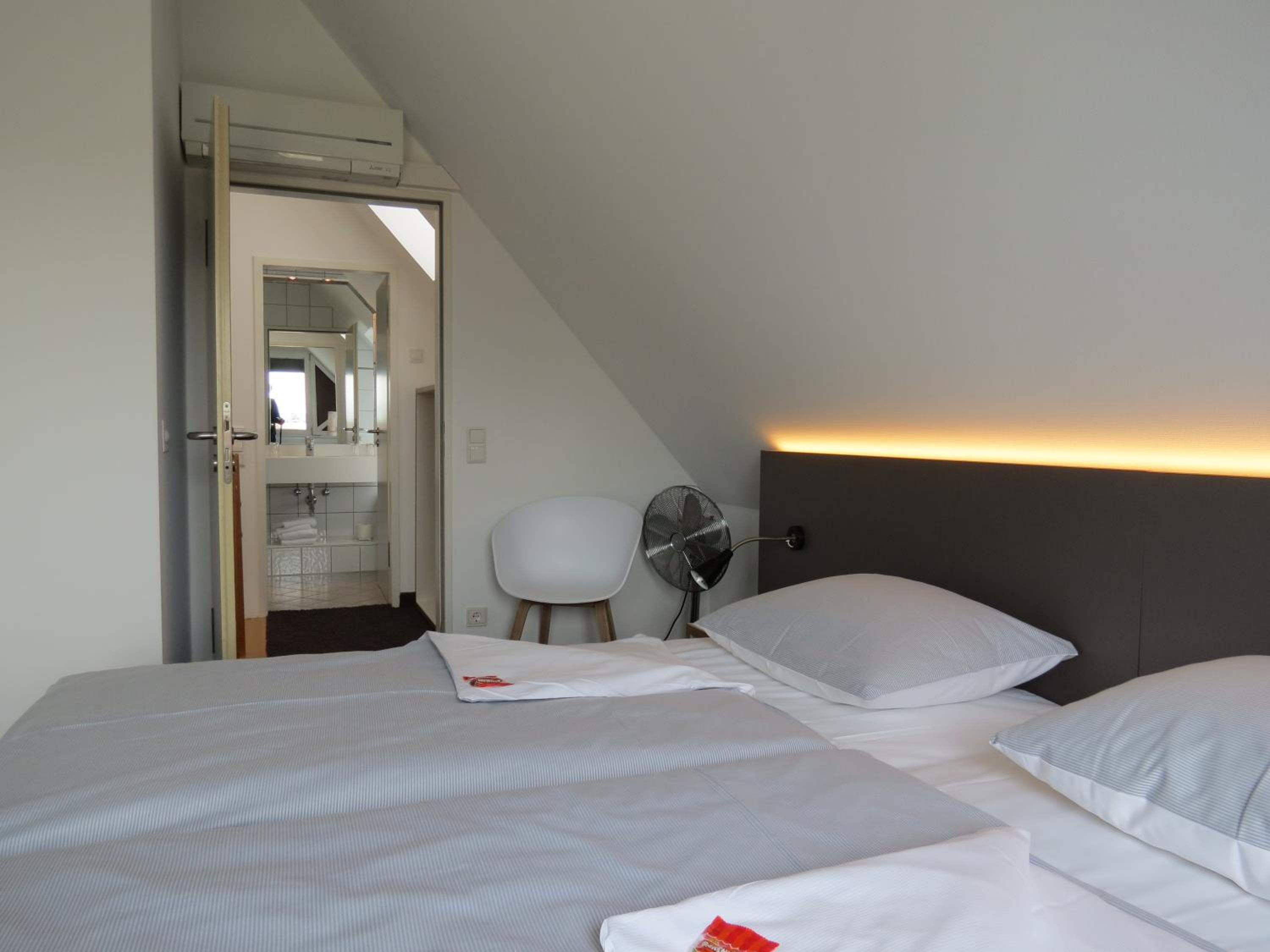 Comfort Family Suite (4 Adults) - Photo 1