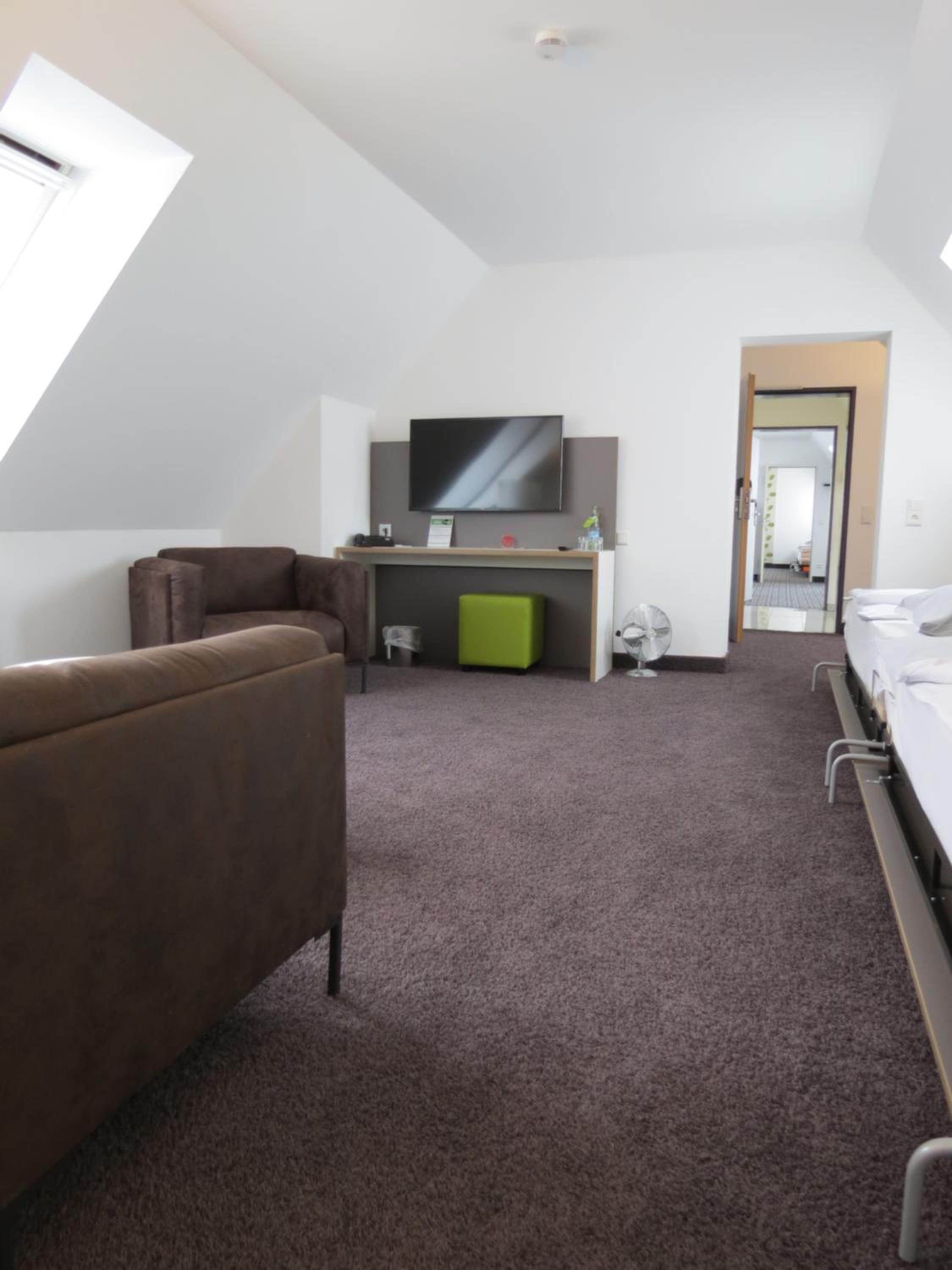 Comfort Family Suite (4 Adults) - Photo 5